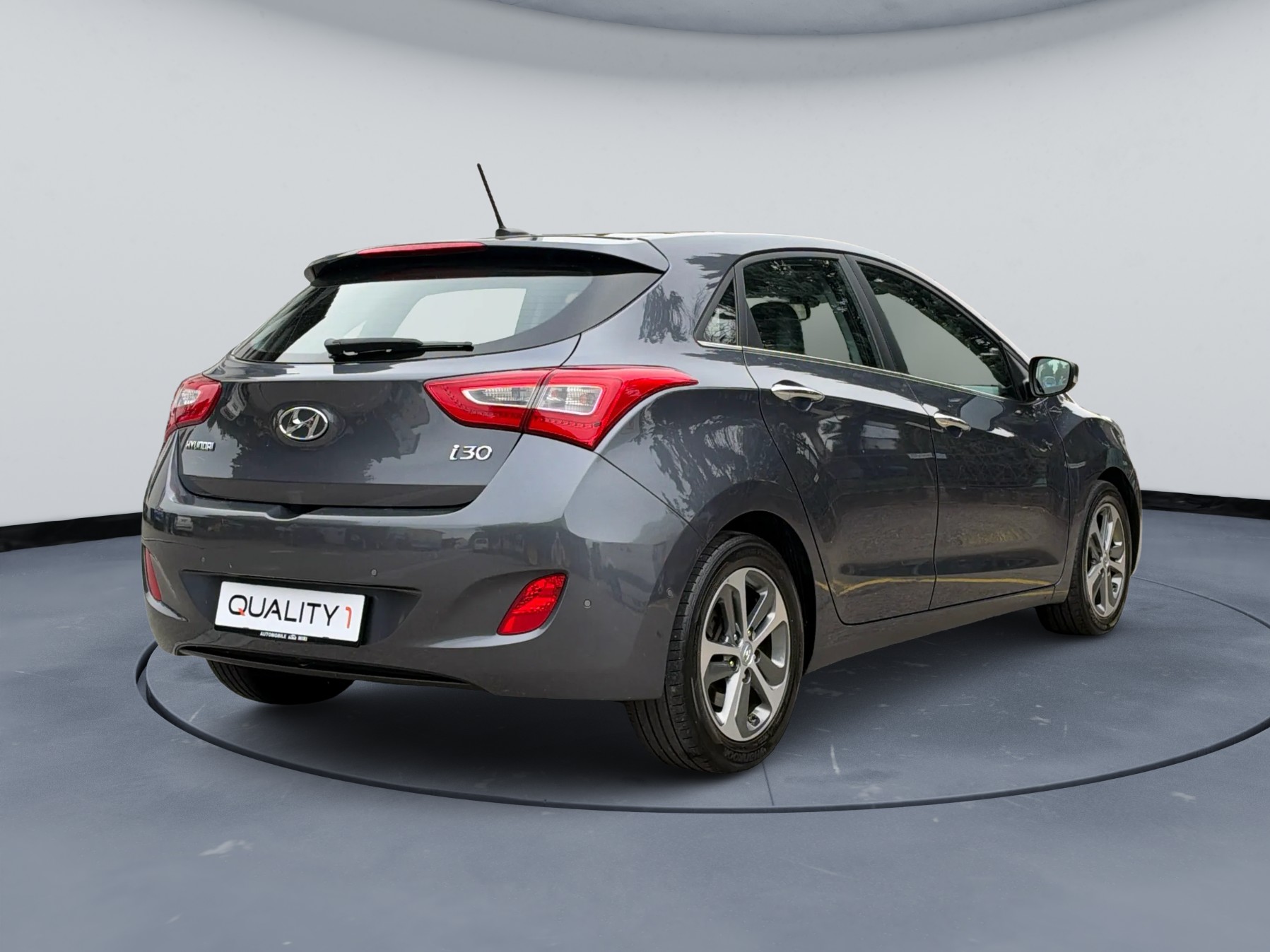 HYUNDAI i30 1.6 CRDi Vertex Automatic DCT-image-4