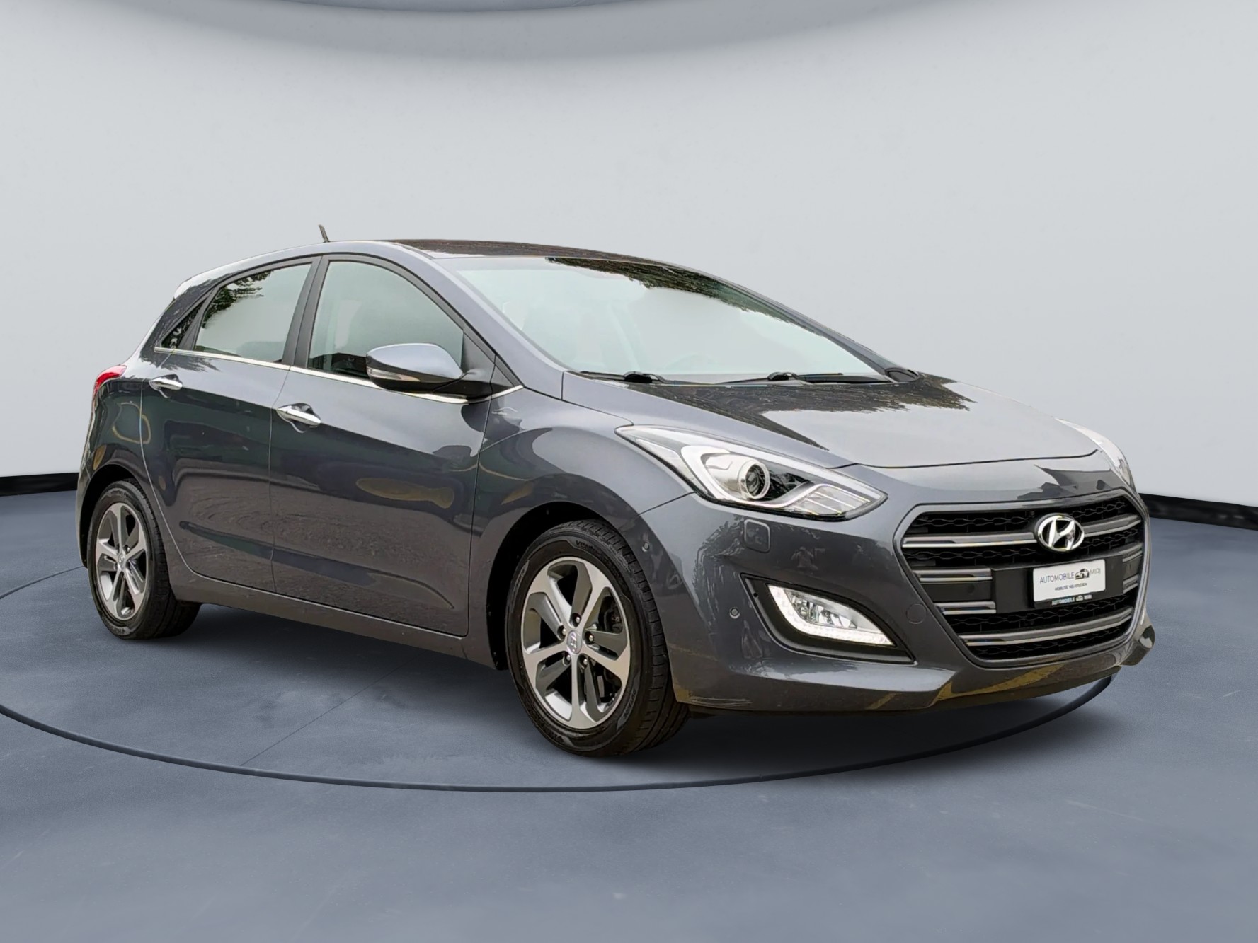 HYUNDAI i30 1.6 CRDi Vertex Automatic DCT-image-2