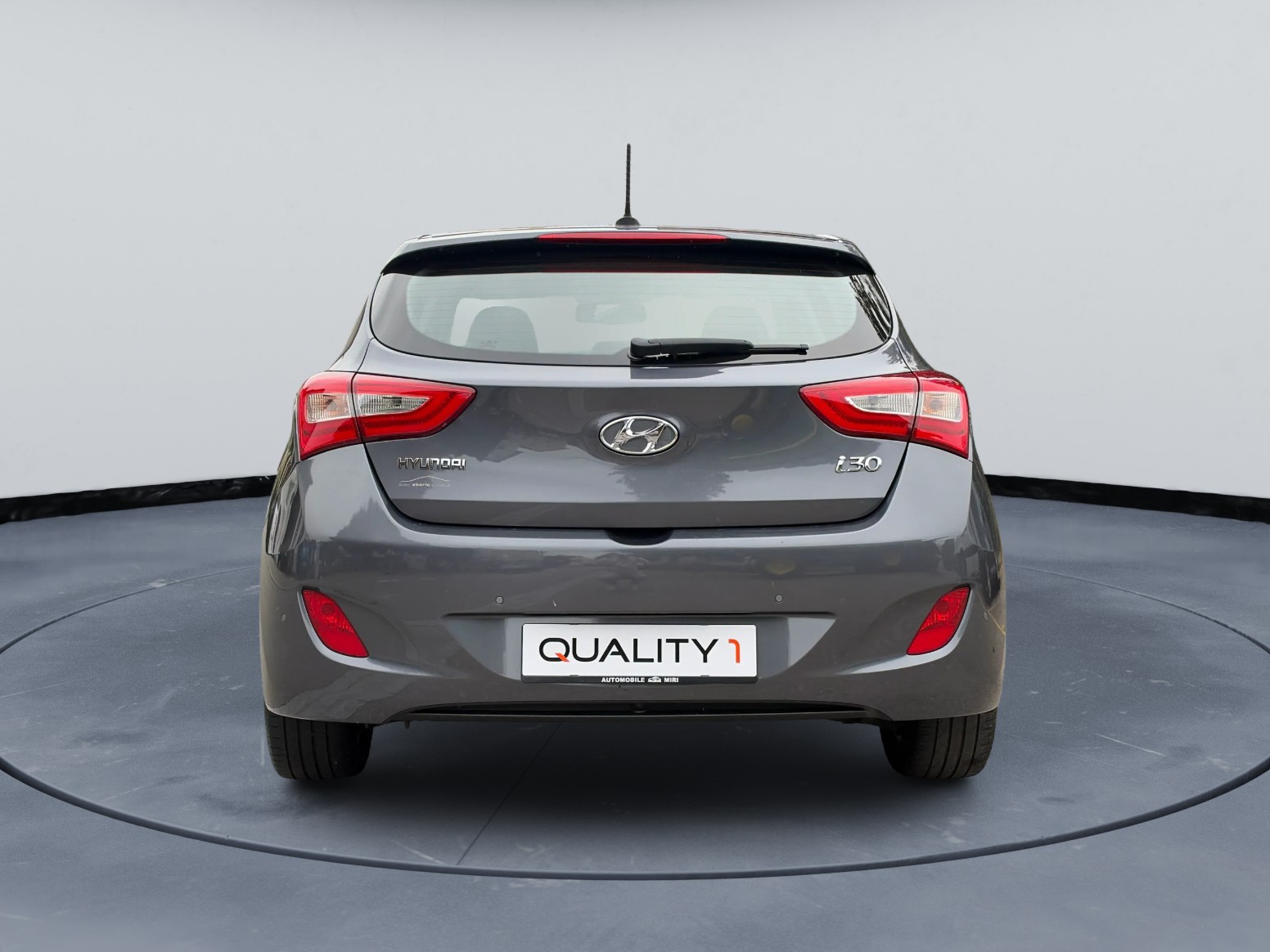 HYUNDAI i30 1.6 CRDi Vertex Automatic DCT-image-5