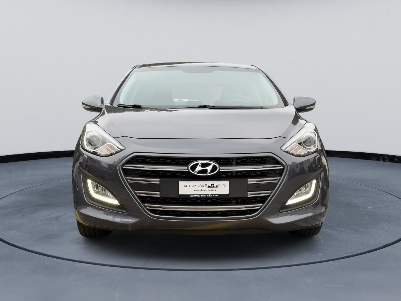 HYUNDAI i30 1.6 CRDi Vertex Automatic DCT-image-1
