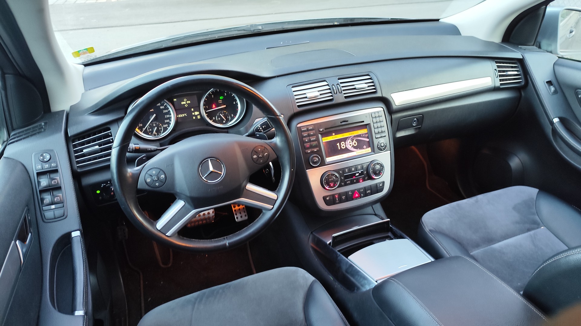 MERCEDES-BENZ R 350 CDI 4Matic 7G-Tronic-image-8