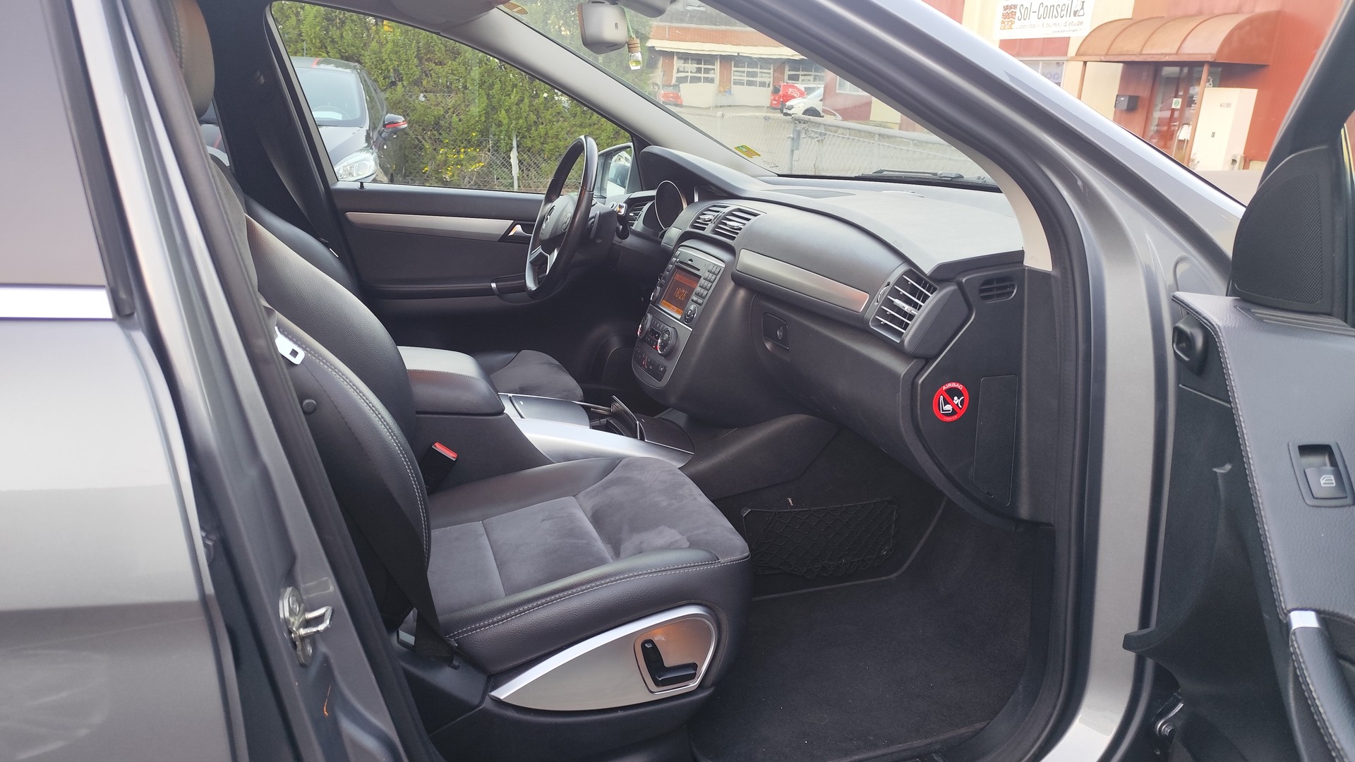 MERCEDES-BENZ R 350 CDI 4Matic 7G-Tronic-image-9