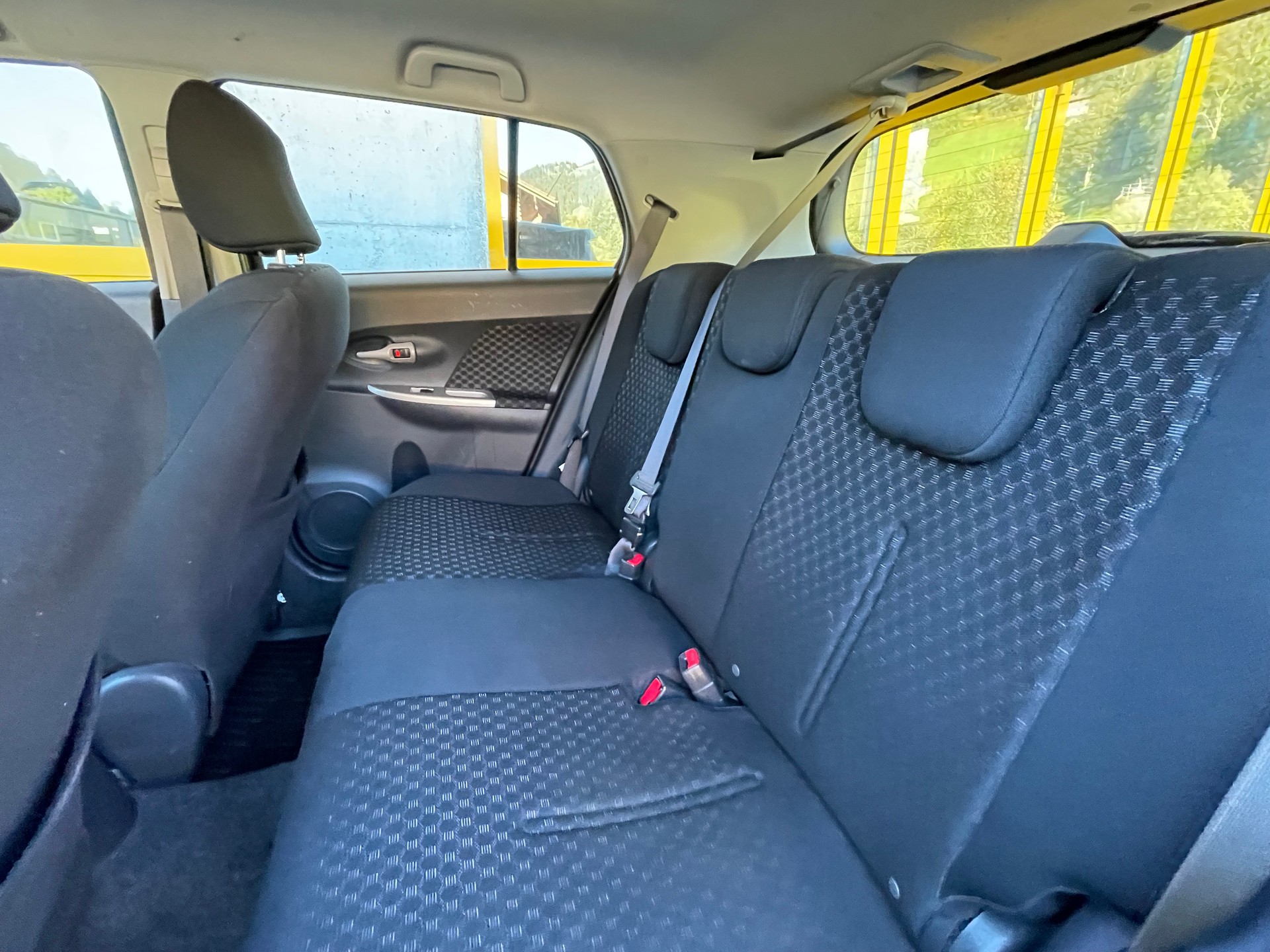 TOYOTA UrbanCruiser 1.4 D-4D Linea Terra 4WD-image-14
