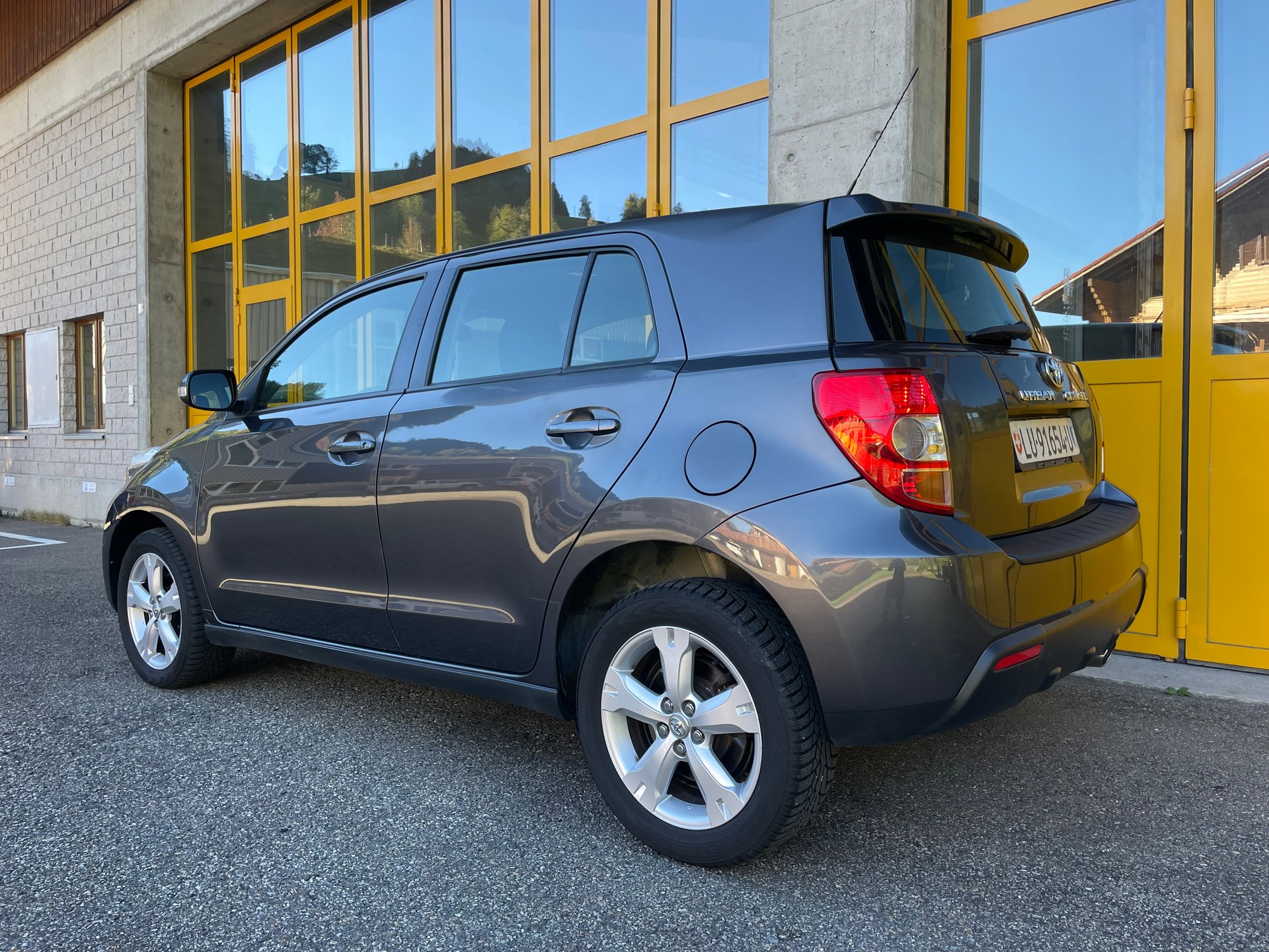 TOYOTA UrbanCruiser 1.4 D-4D Linea Terra 4WD-image-3