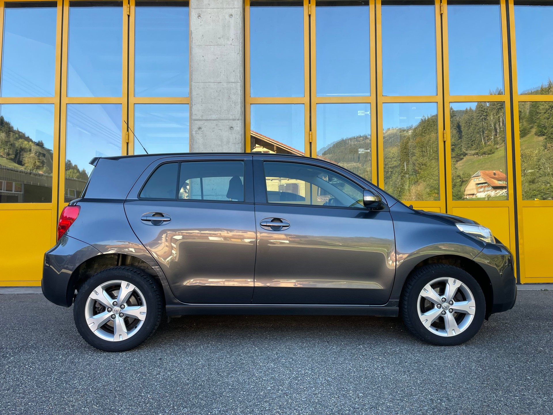 TOYOTA UrbanCruiser 1.4 D-4D Linea Terra 4WD-image-6