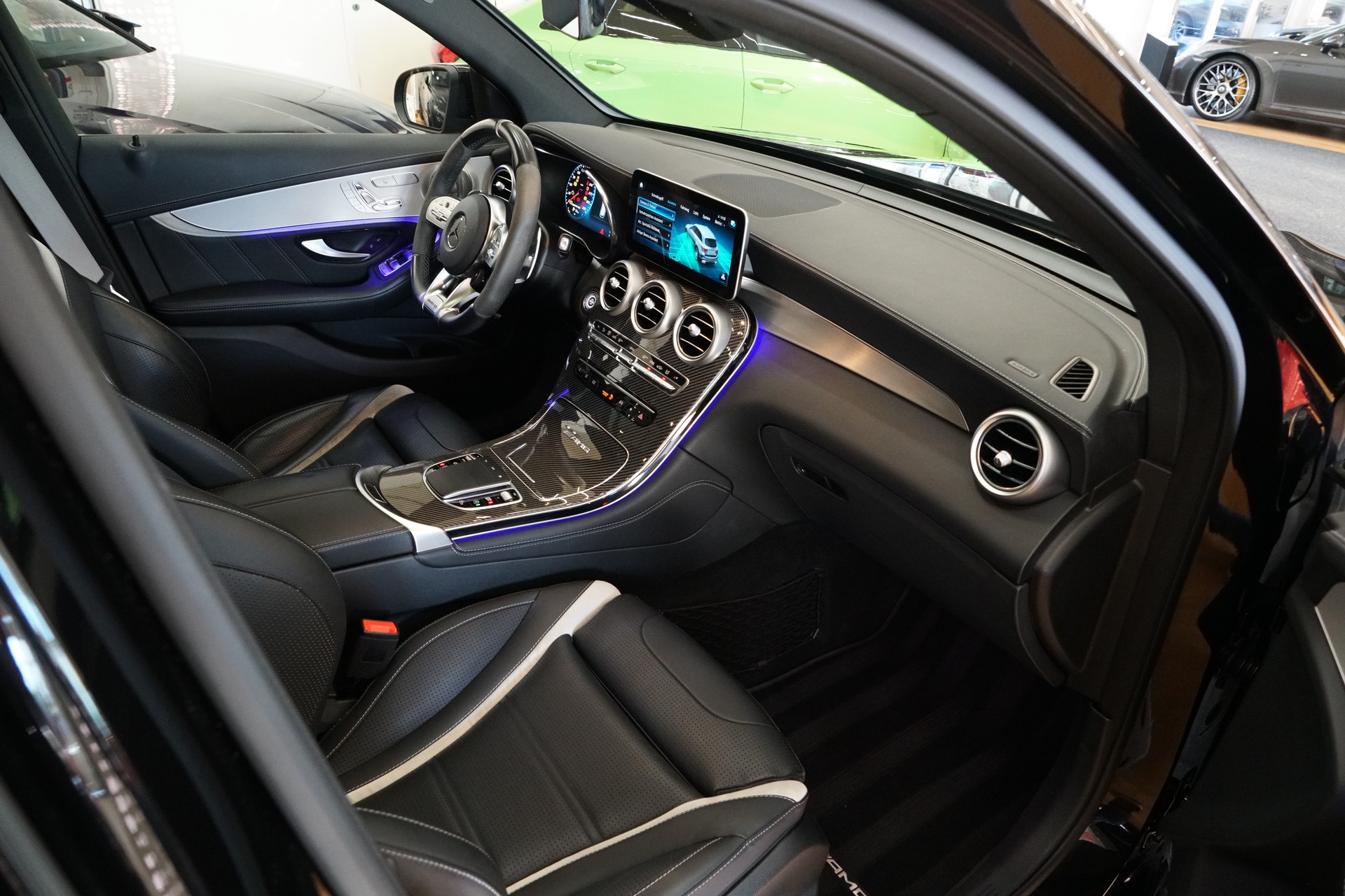 MERCEDES-BENZ GLC 63 S AMG 4Matic 9G-Tronic-image-13