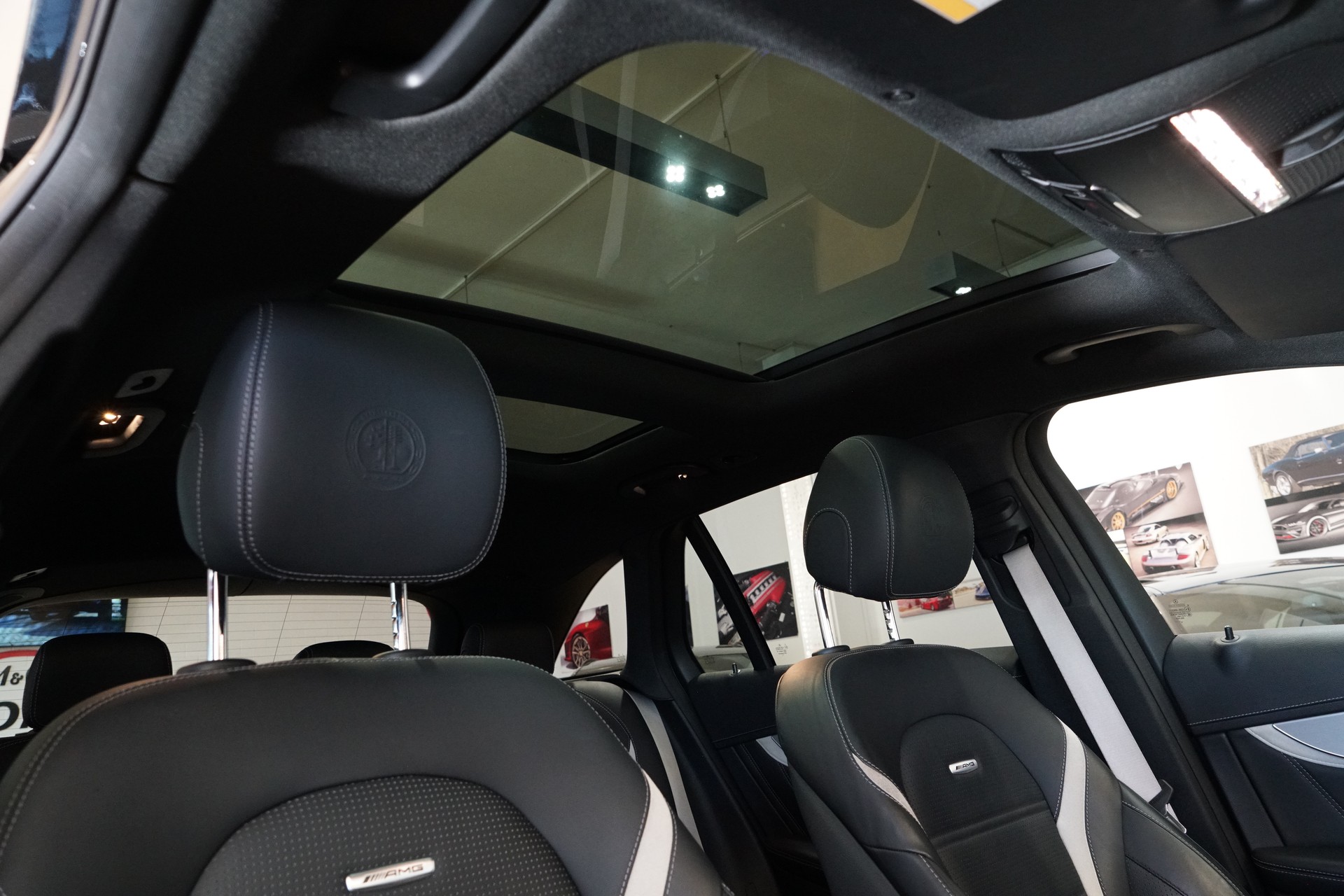 MERCEDES-BENZ GLC 63 S AMG 4Matic 9G-Tronic-image-14