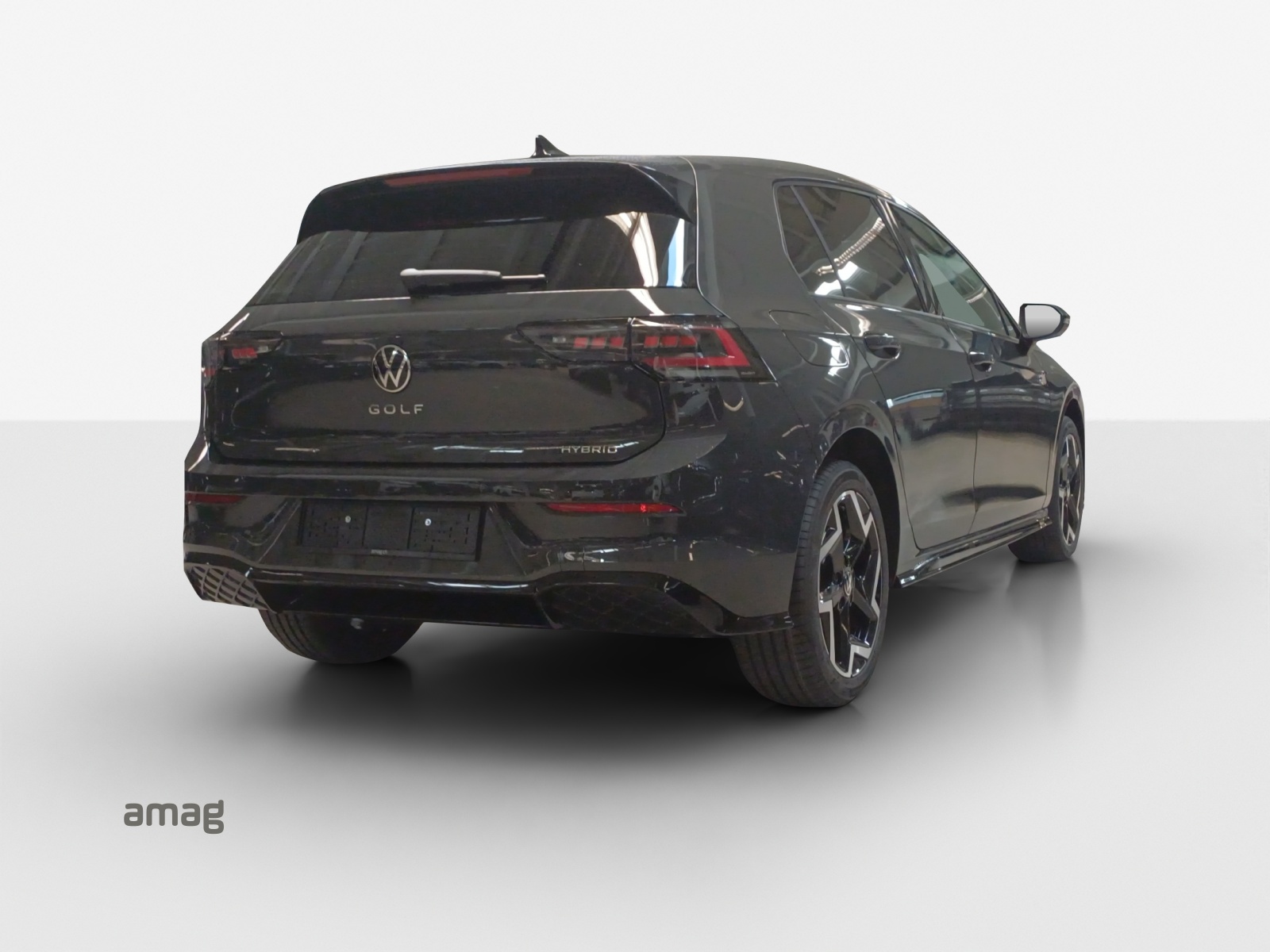 VW Golf 1.5 TSI HEV R-Line-image-4