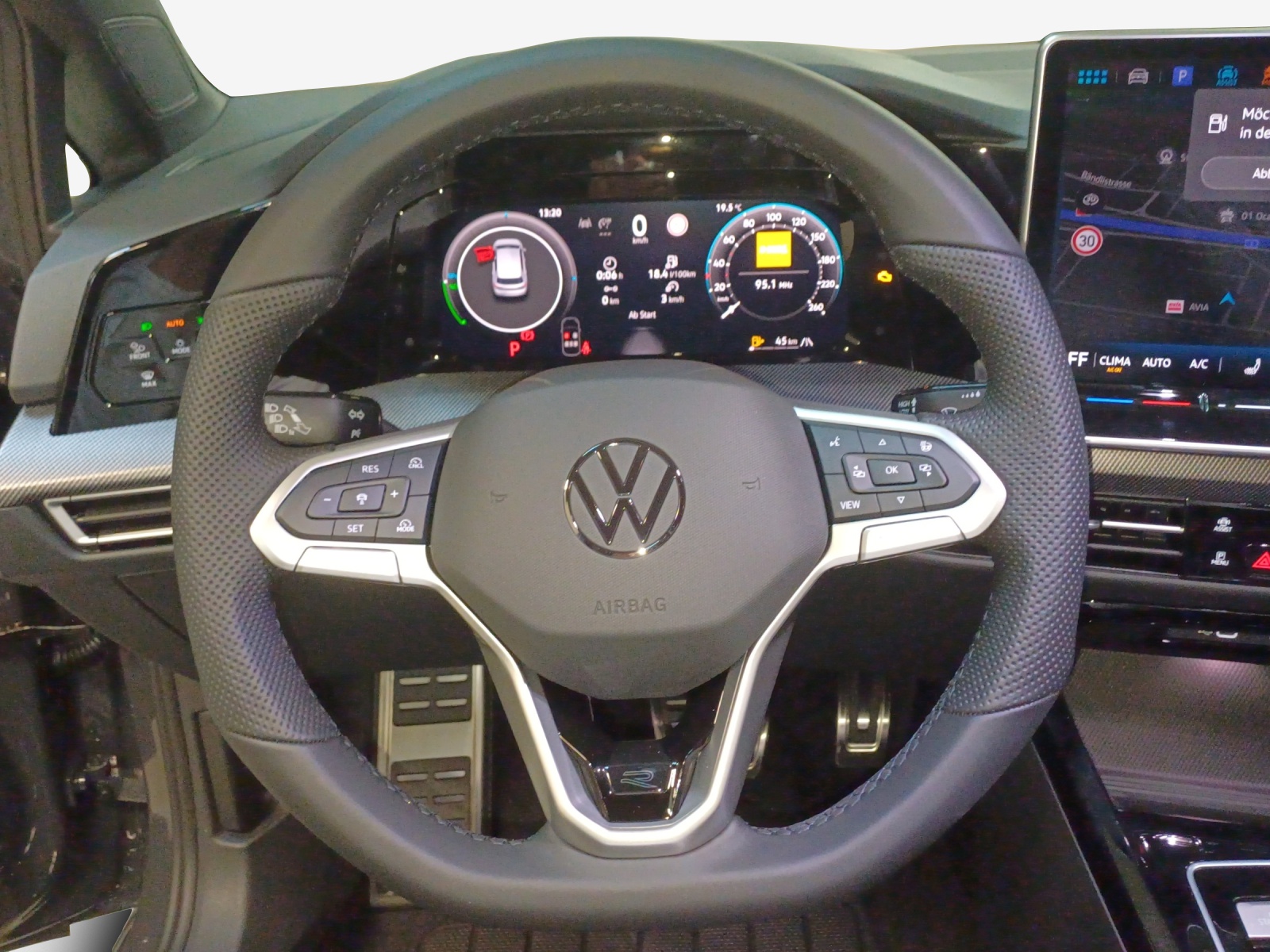 VW Golf 1.5 TSI HEV R-Line-image-9