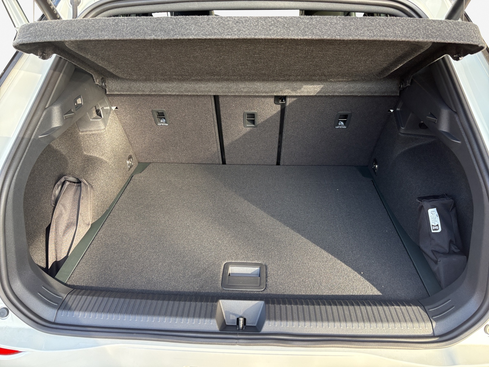 VW T-Roc 1.5 eTSI mHEV R-Line DSG-image-12