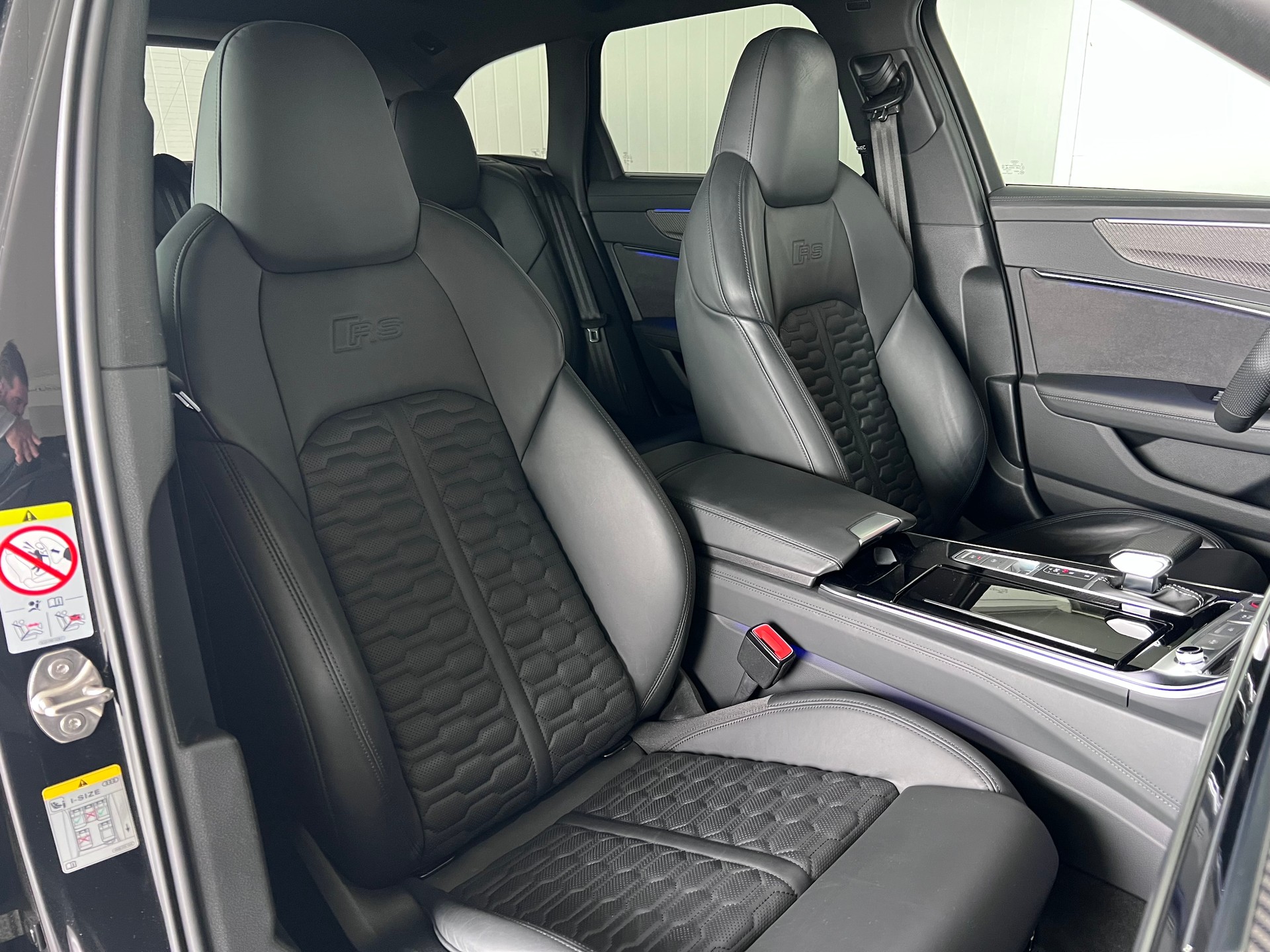 AUDI RS6 Avant 4.0 TFSI V8 quattro-image-17
