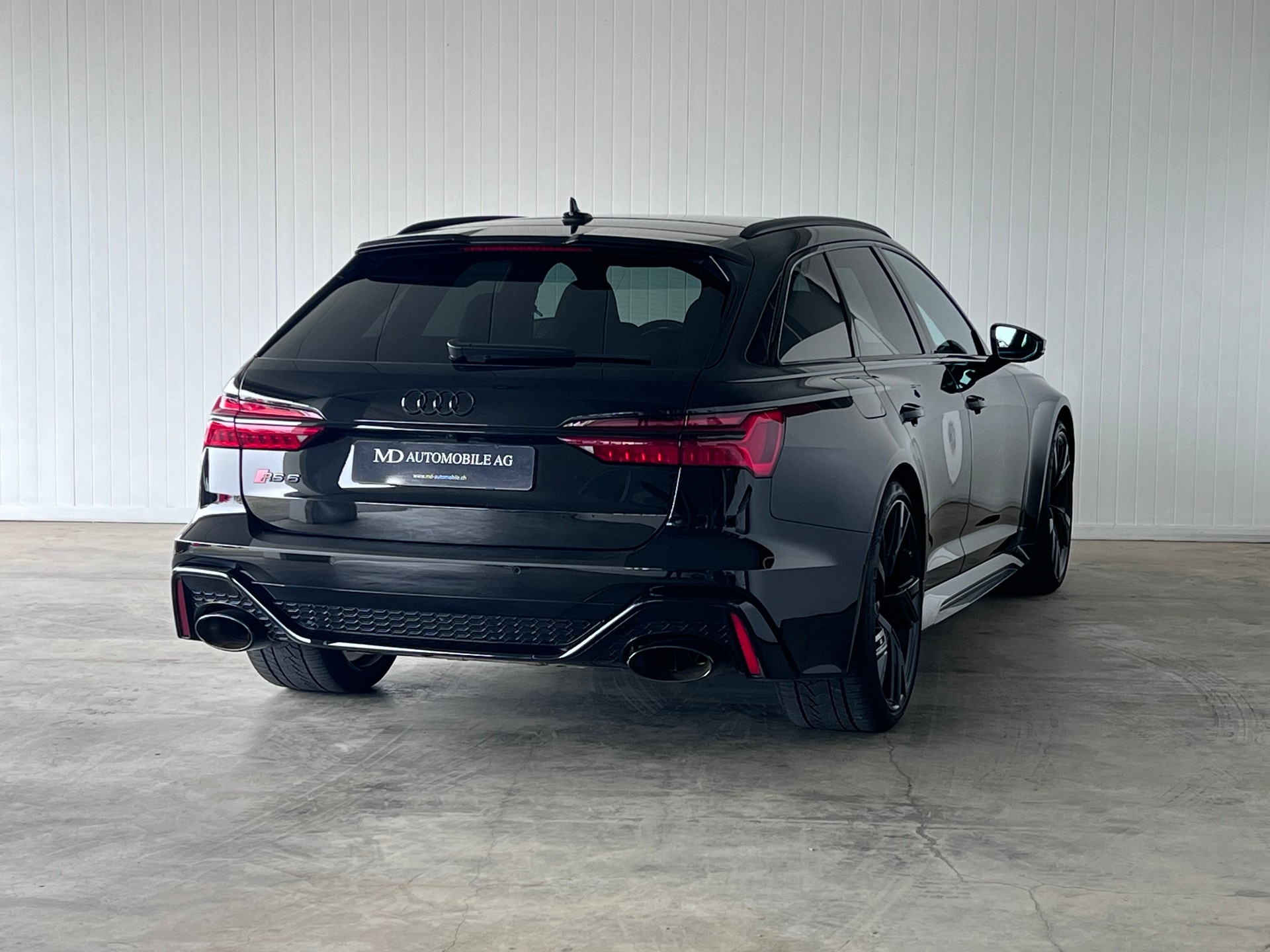 AUDI RS6 Avant 4.0 TFSI V8 quattro-image-8