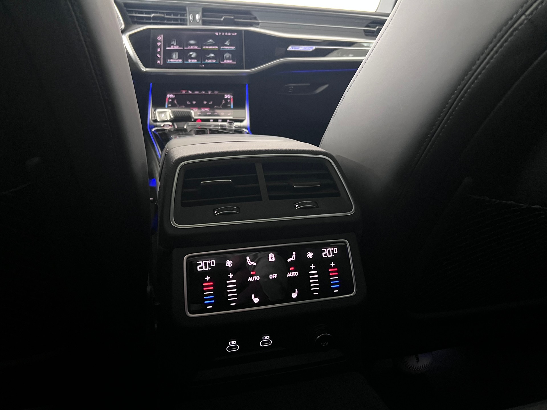AUDI RS6 Avant 4.0 TFSI V8 quattro-image-24