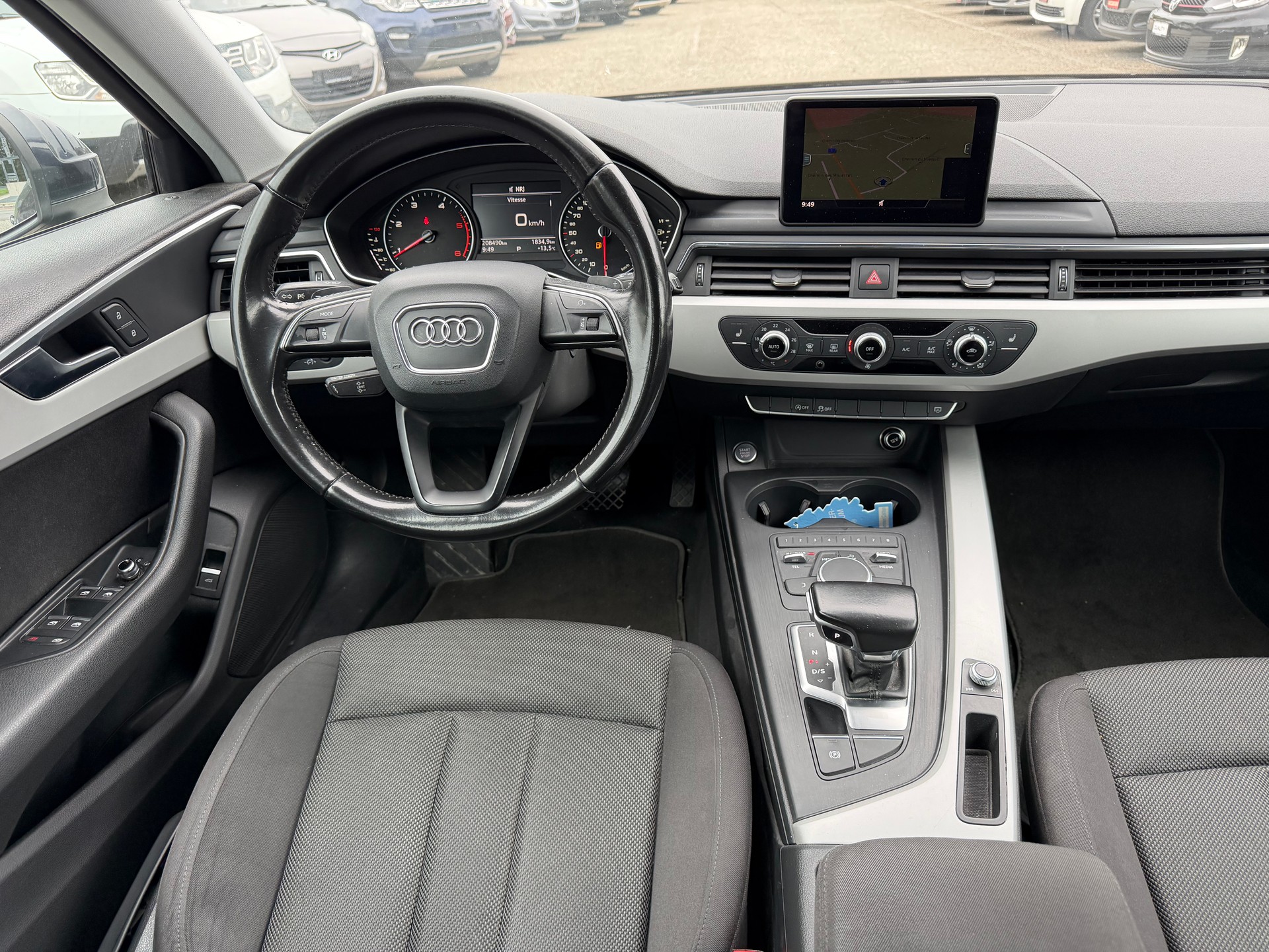 AUDI A4-image-8