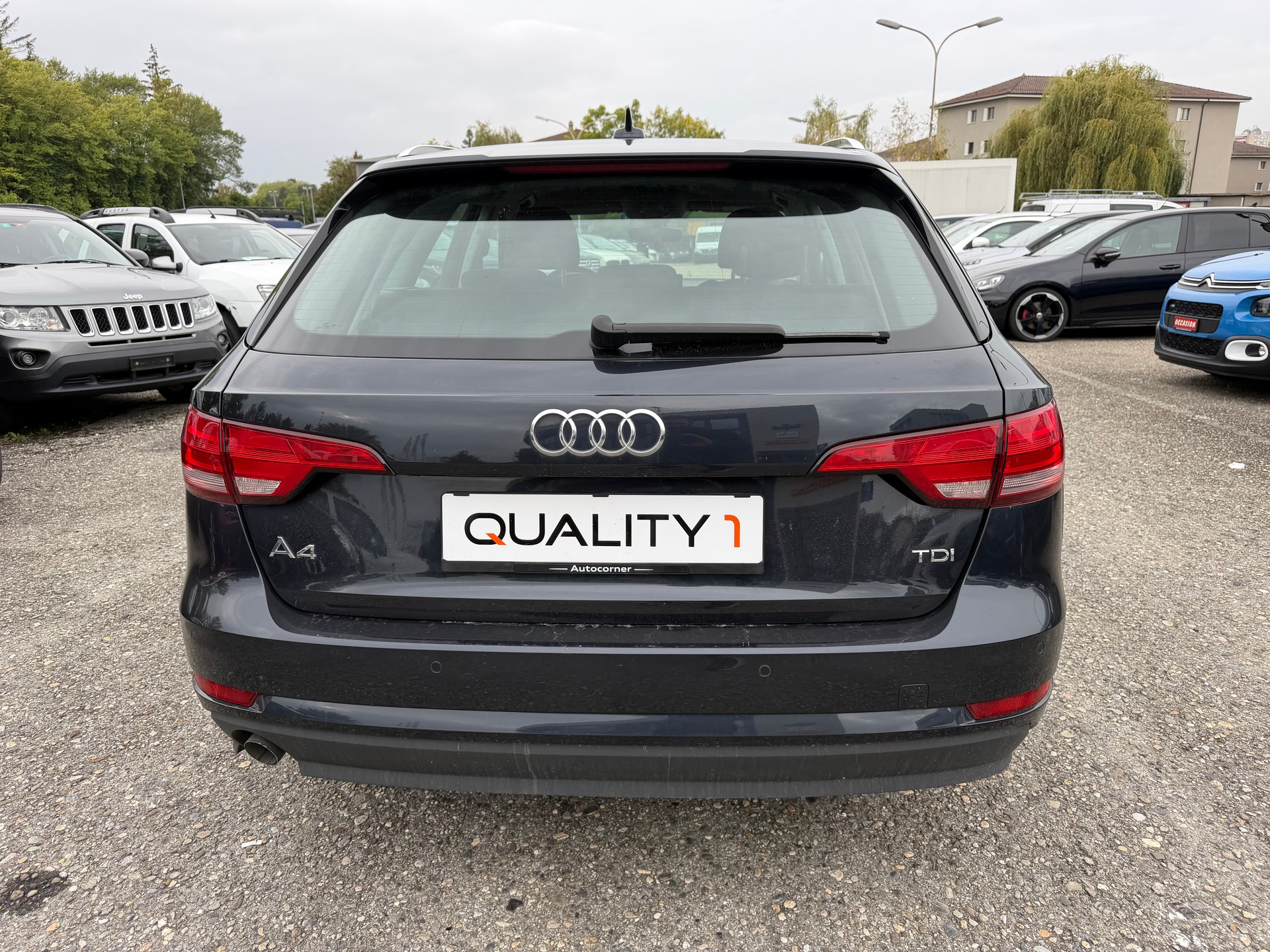 AUDI A4-image-4