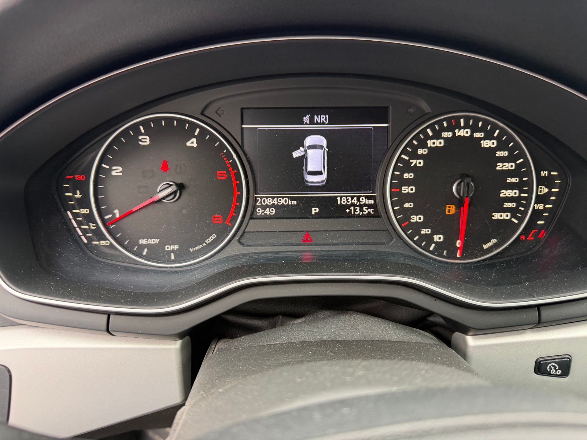 AUDI A4-image-7