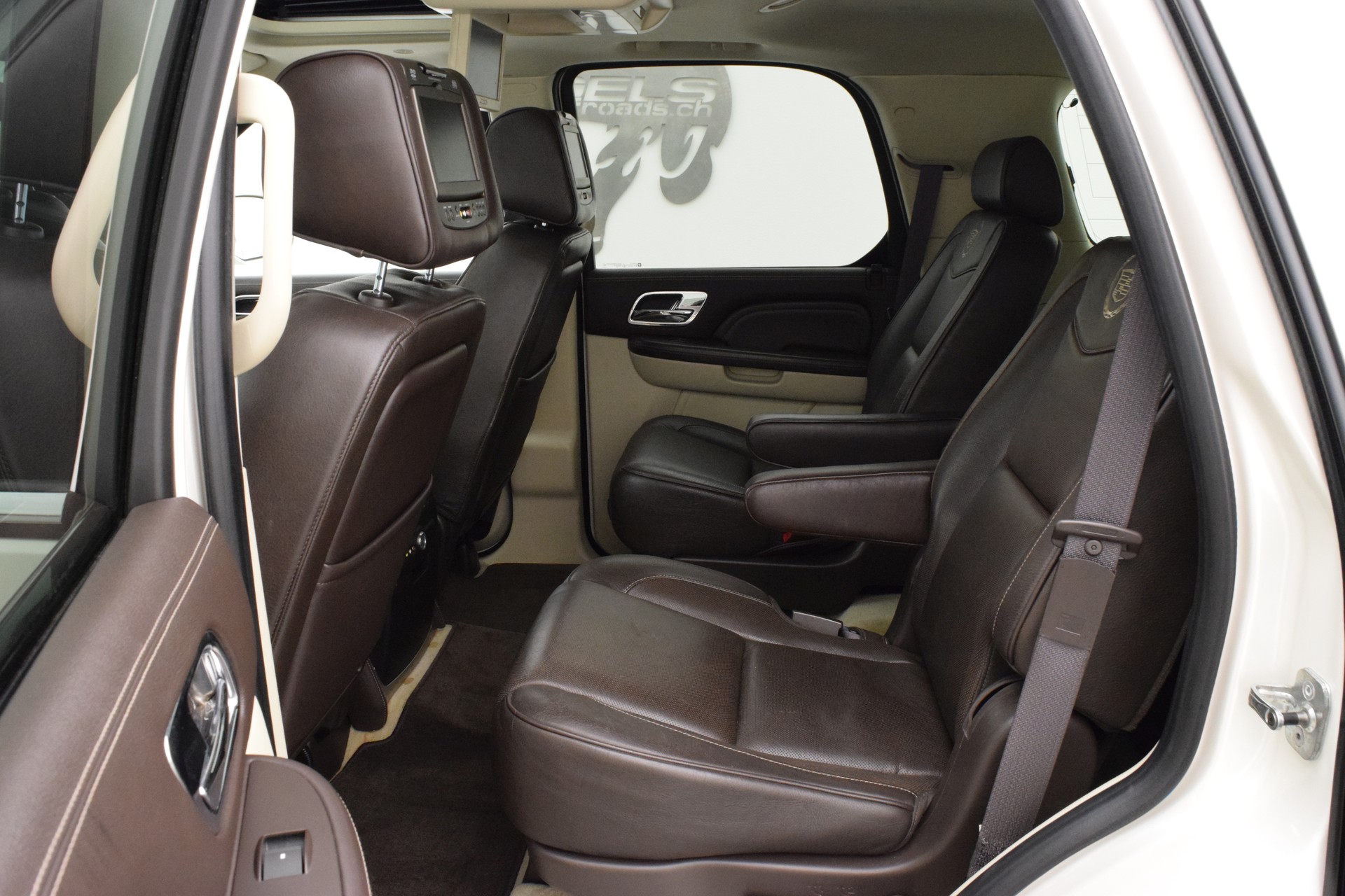 CADILLAC Escalade 6.2 Platinum-image-15