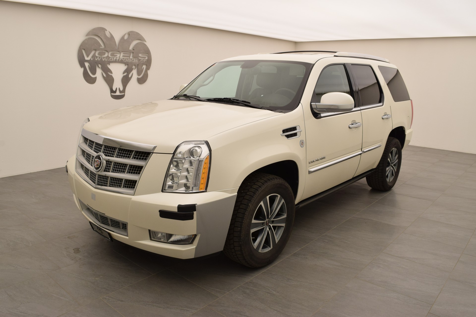 CADILLAC Escalade 6.2 Platinum-image-0