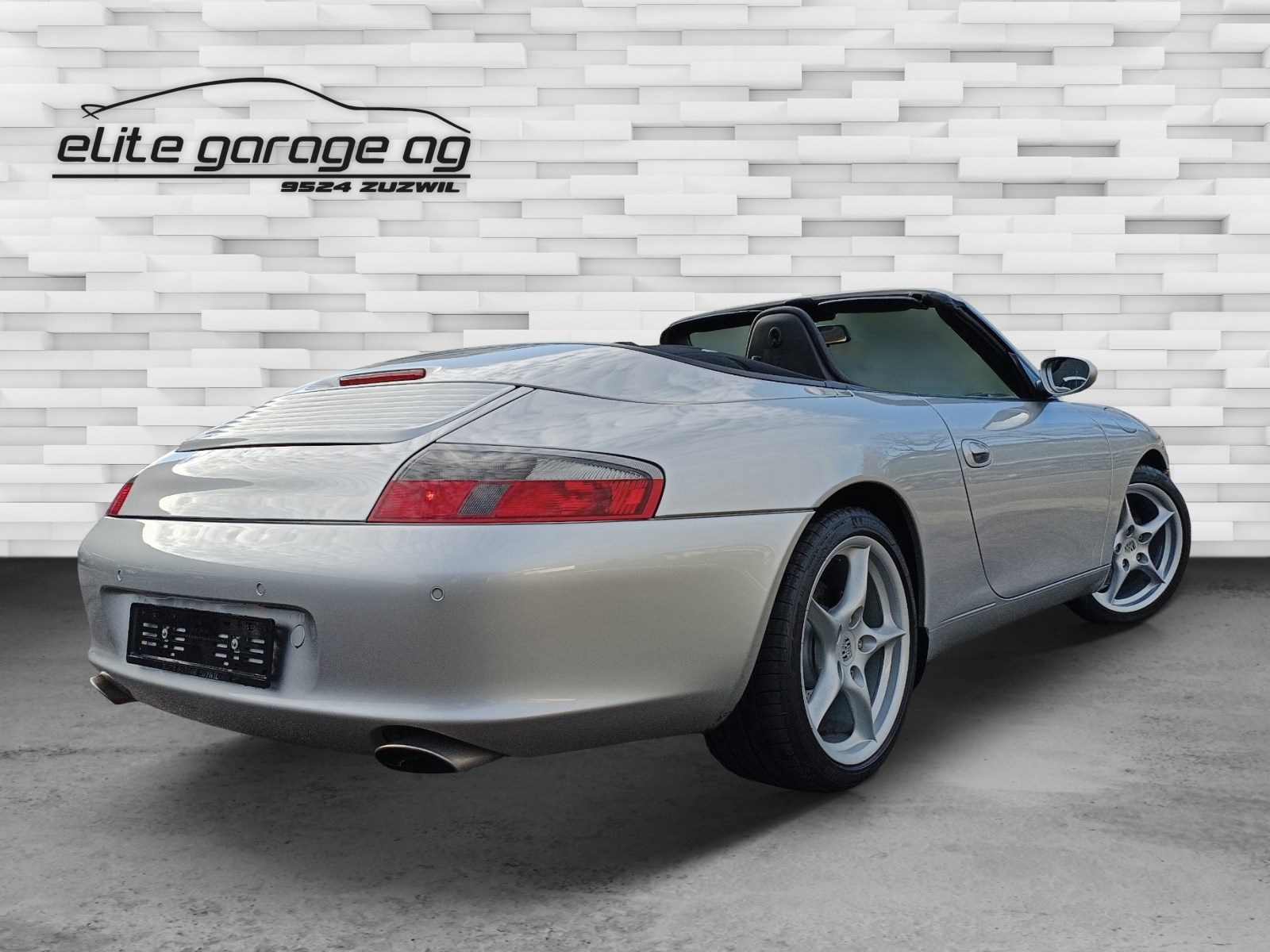 PORSCHE 911 Carrera Cabrio-image-5