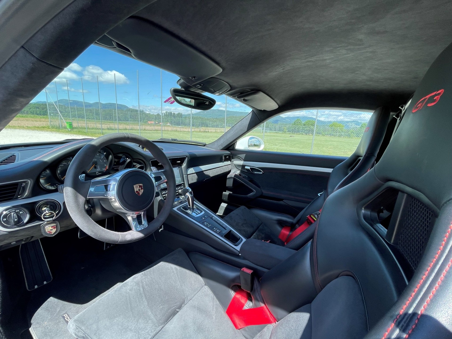 PORSCHE 911 GT3 PDK *APPROVED Garantie*-image-3