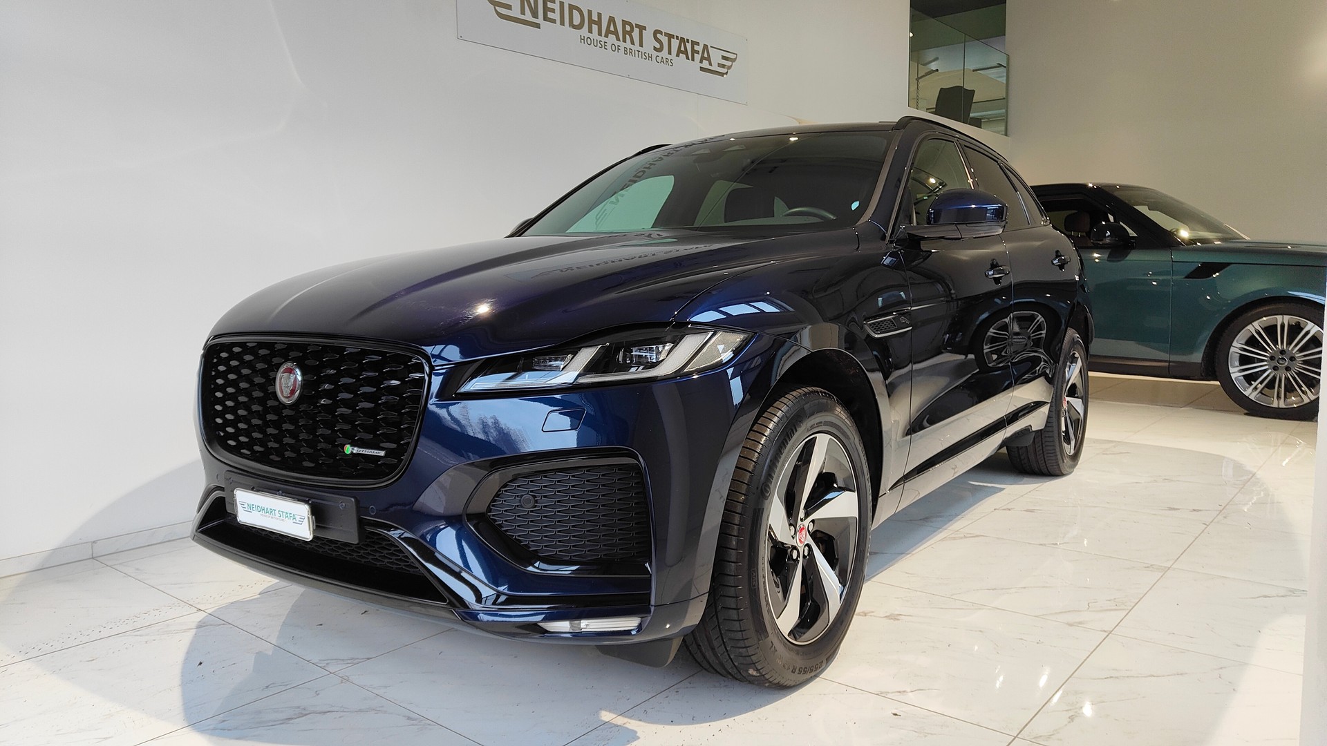 JAGUAR F-Pace 2.0 PHEV 404 R-Dynamic S AWD-image-0