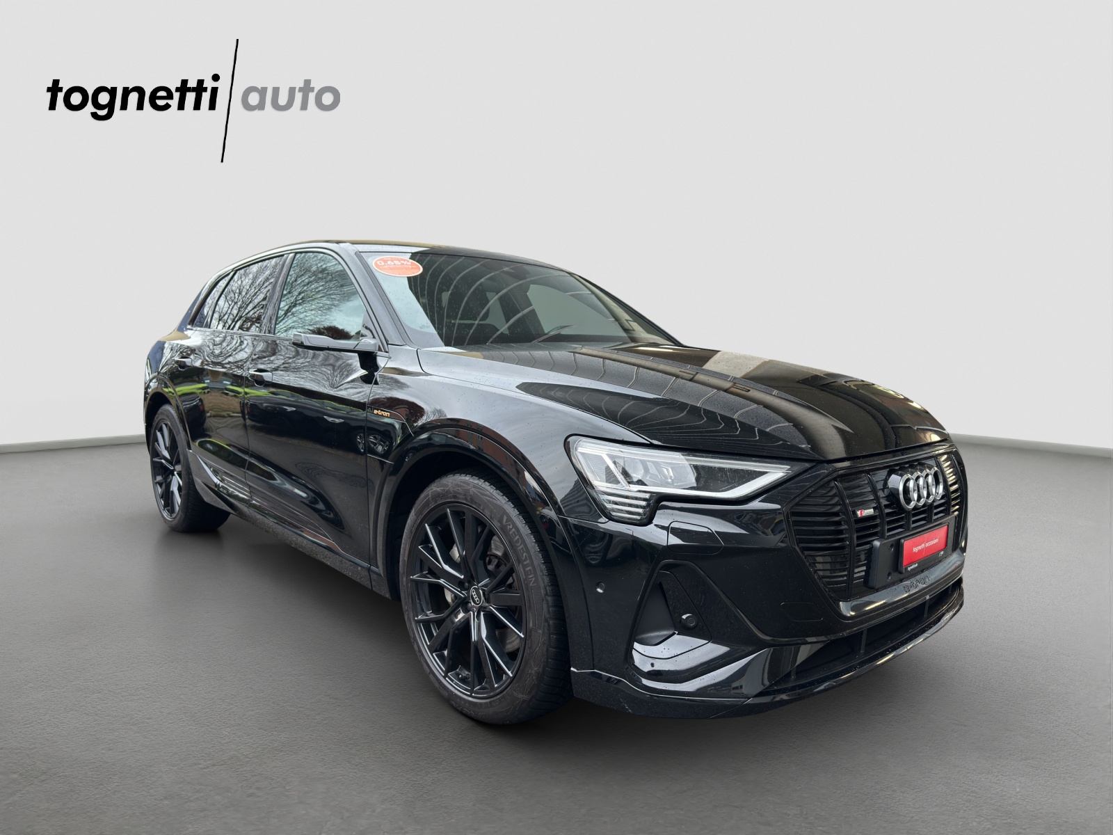 AUDI e-tron 55 S Line Black Edition quattro-image-1