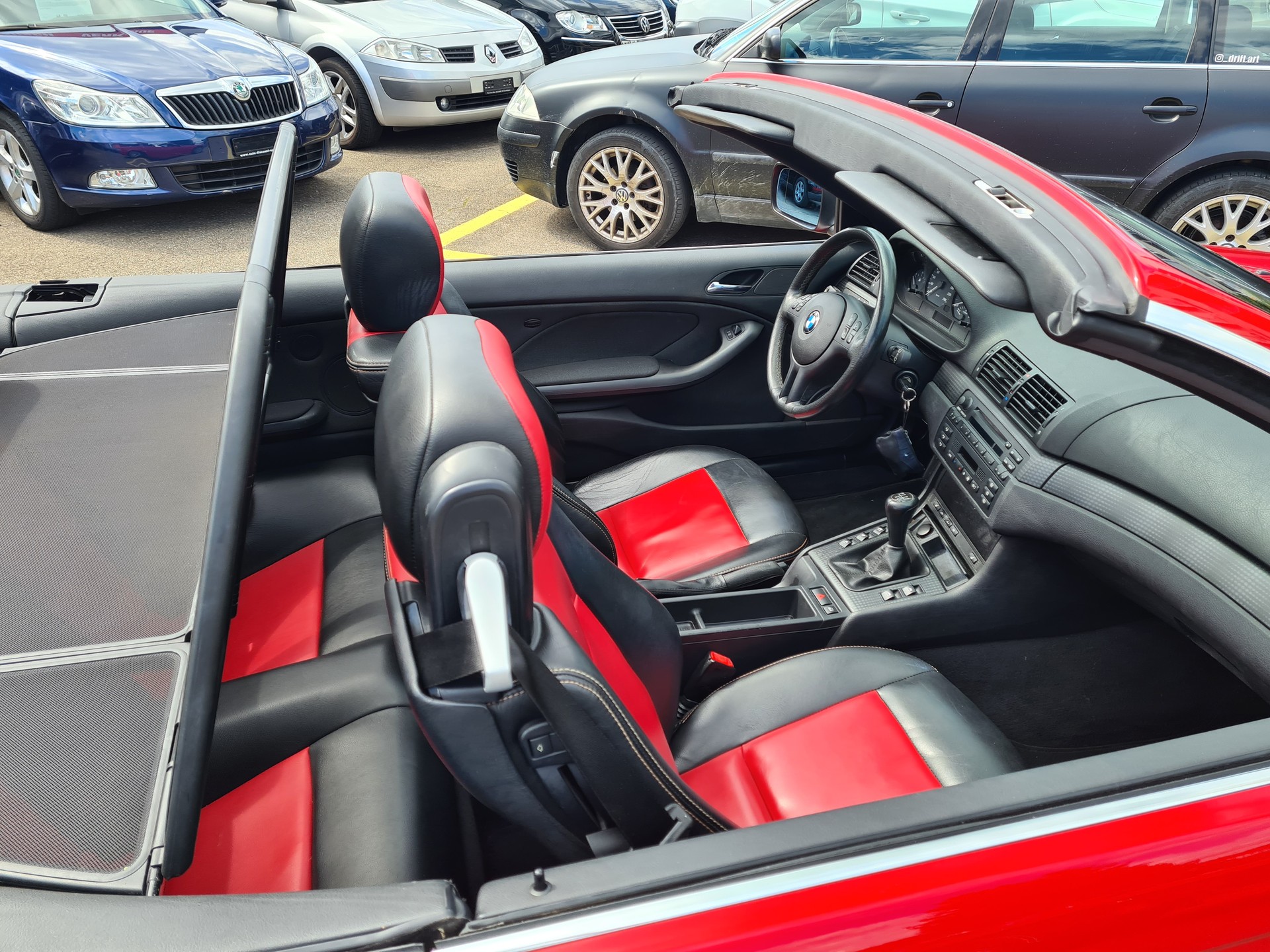 BMW 325Ci Cabriolet-image-2