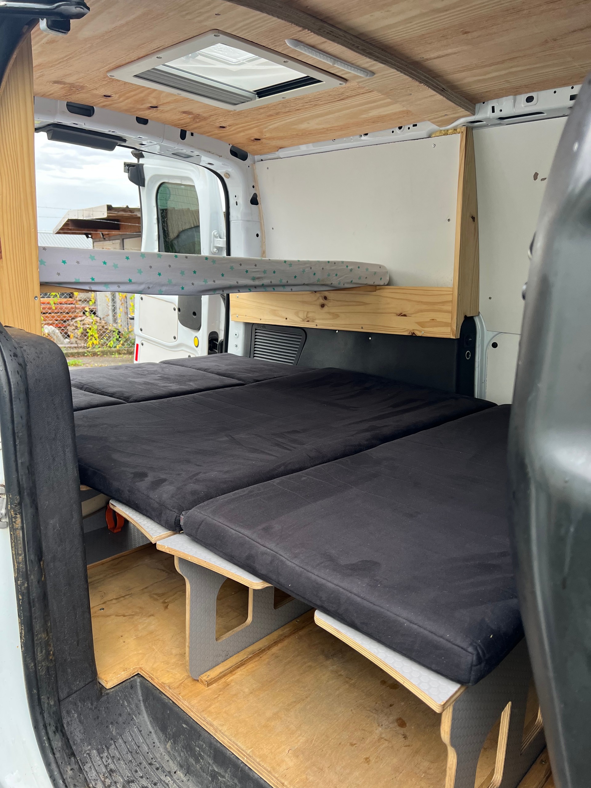 FORD Transit Connect Van T210 1.0 EcoBoost Ambiente-image-13