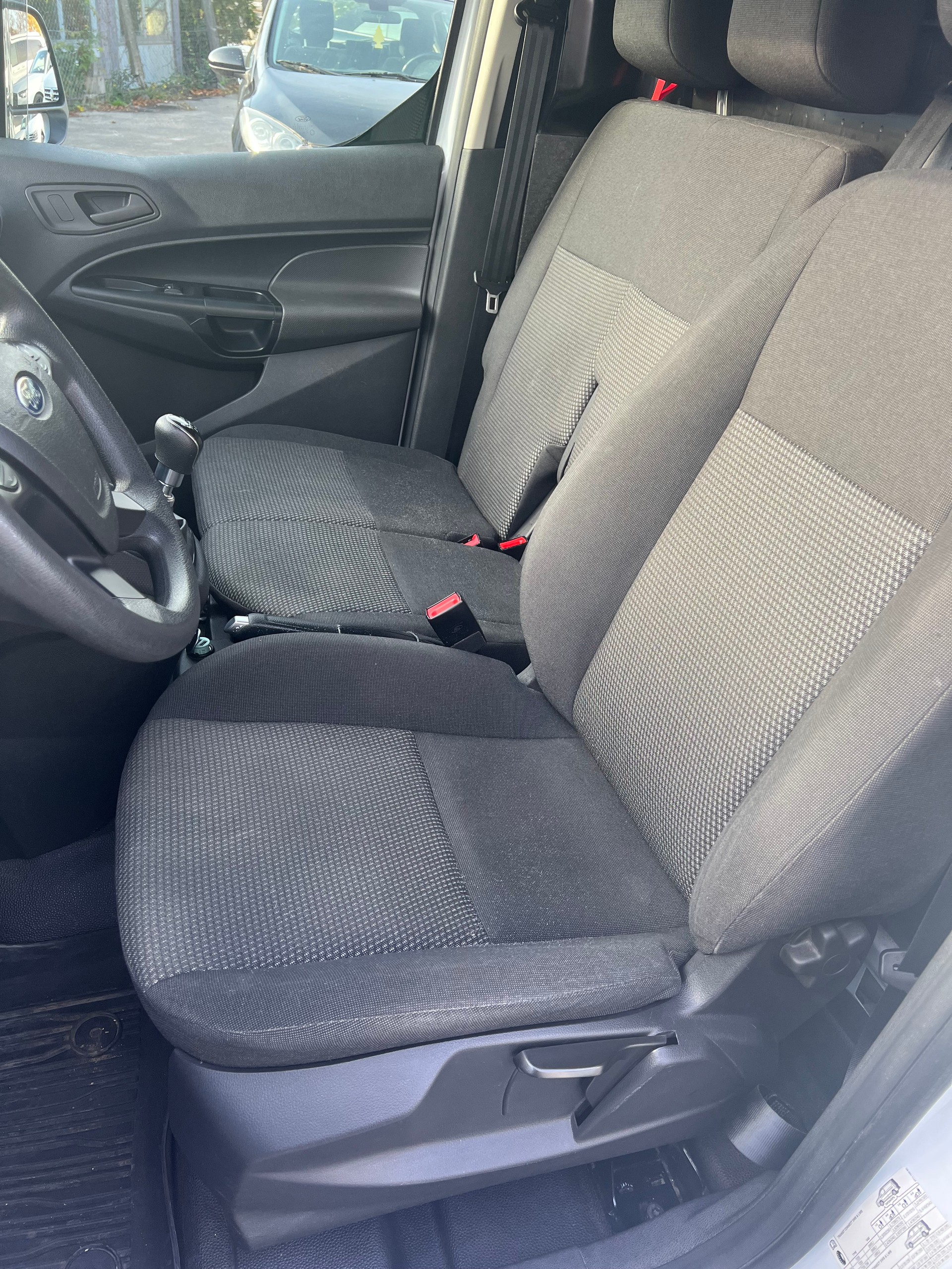 FORD Transit Connect Van T210 1.0 EcoBoost Ambiente-image-8