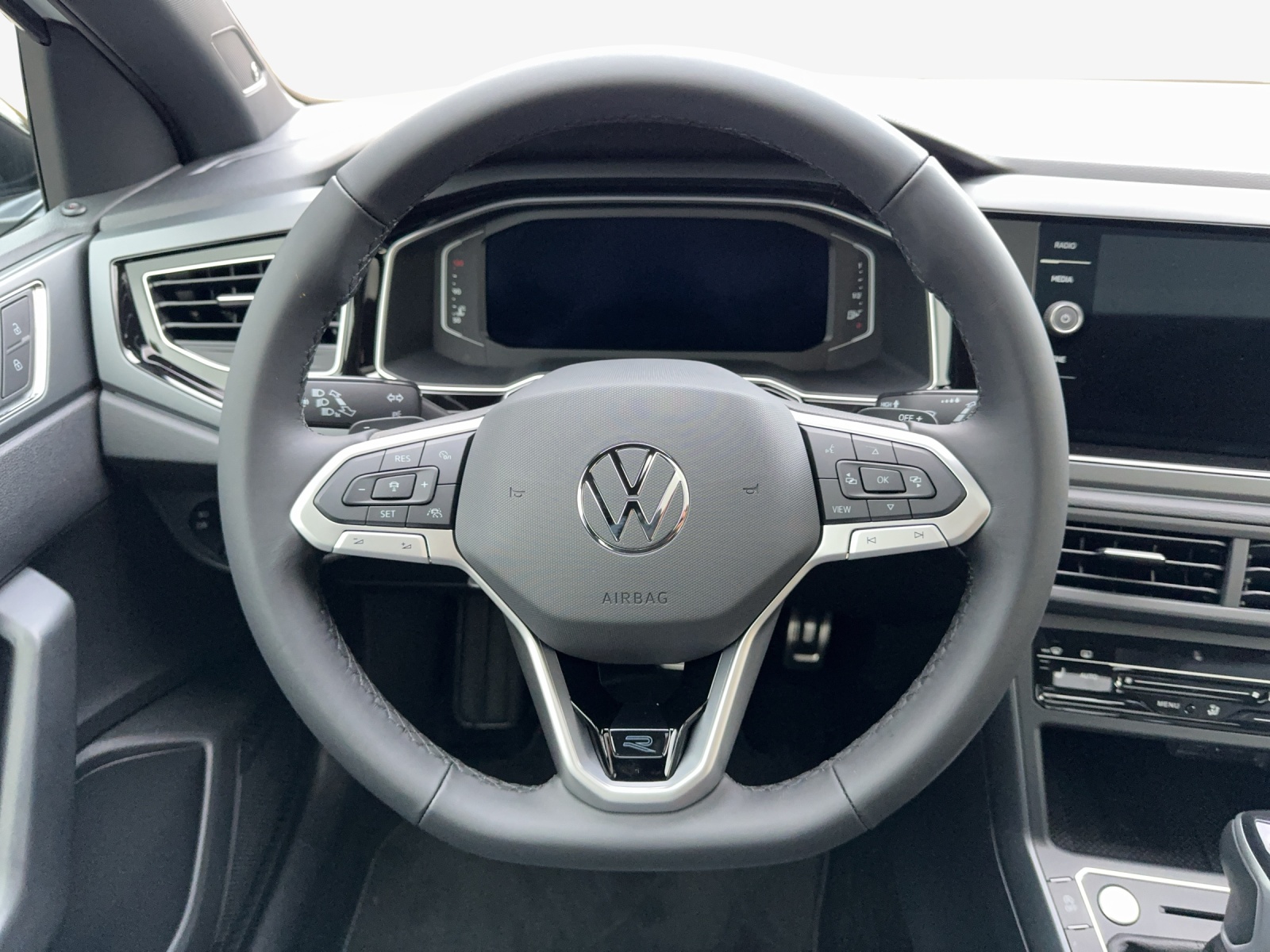 VW Taigo 1.5 TSI R-Line United DSG-image-9