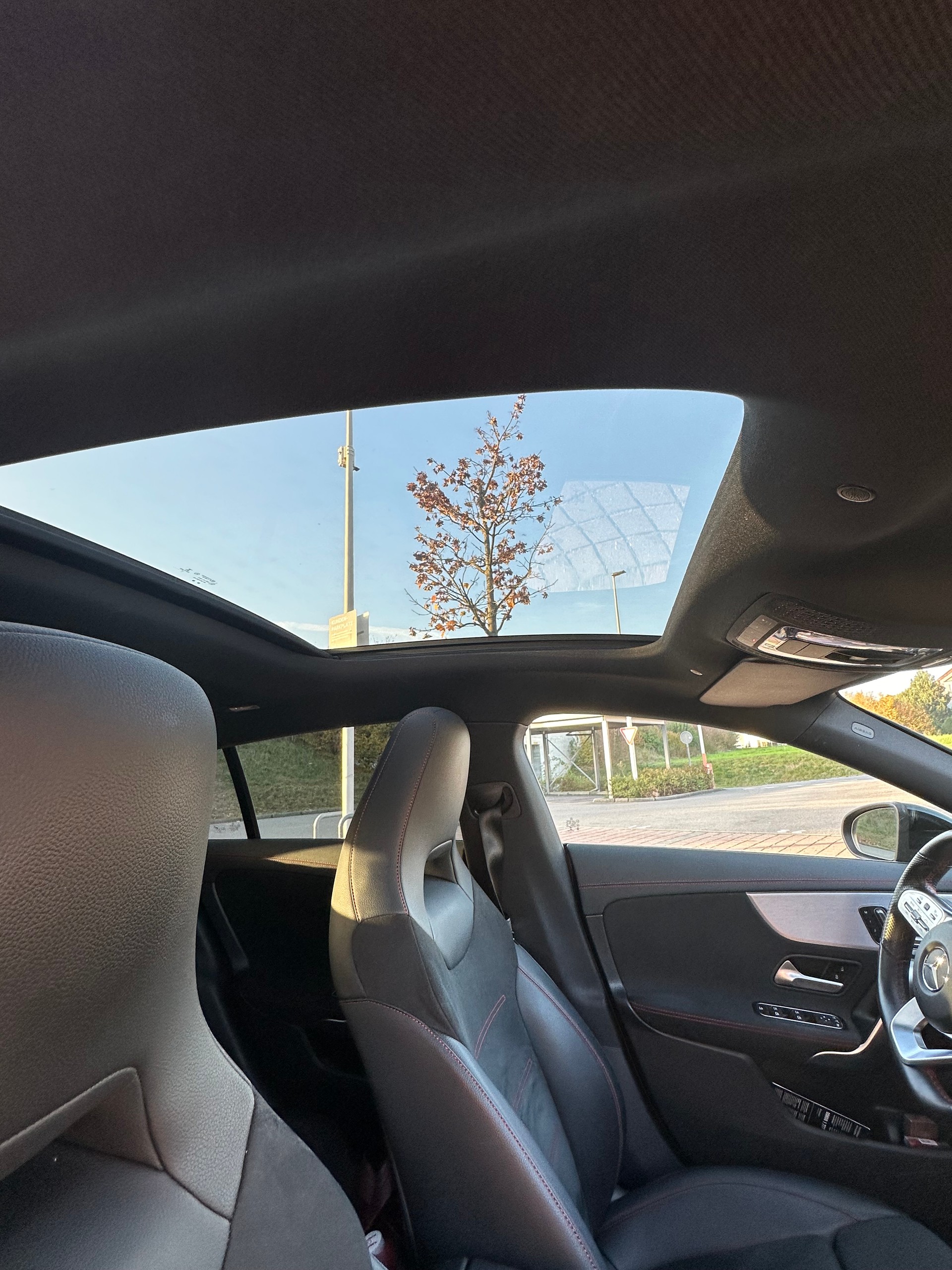 MERCEDES-BENZ CLA Shooting Brake 200 AMG Line 7G-DCT-image-3