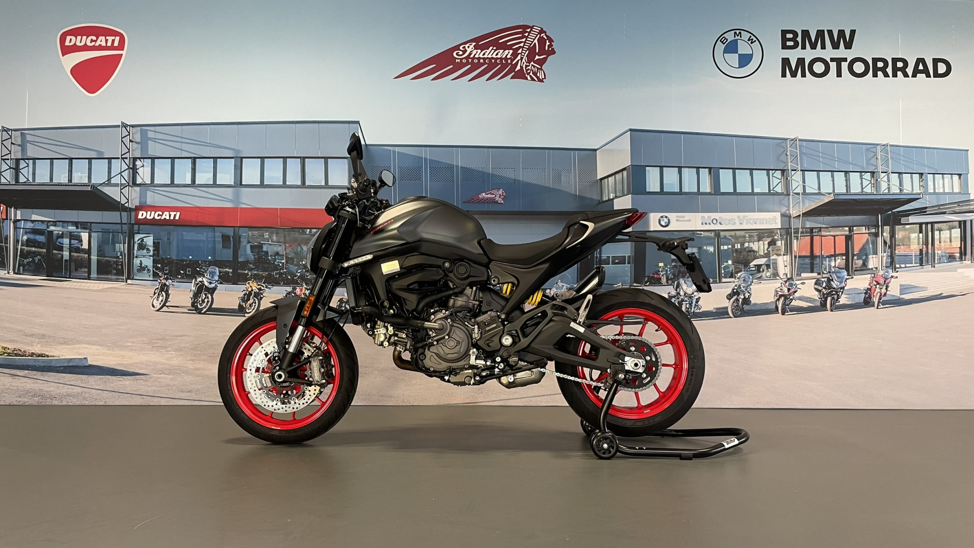 DUCATI Monster 950-showroom-element-3