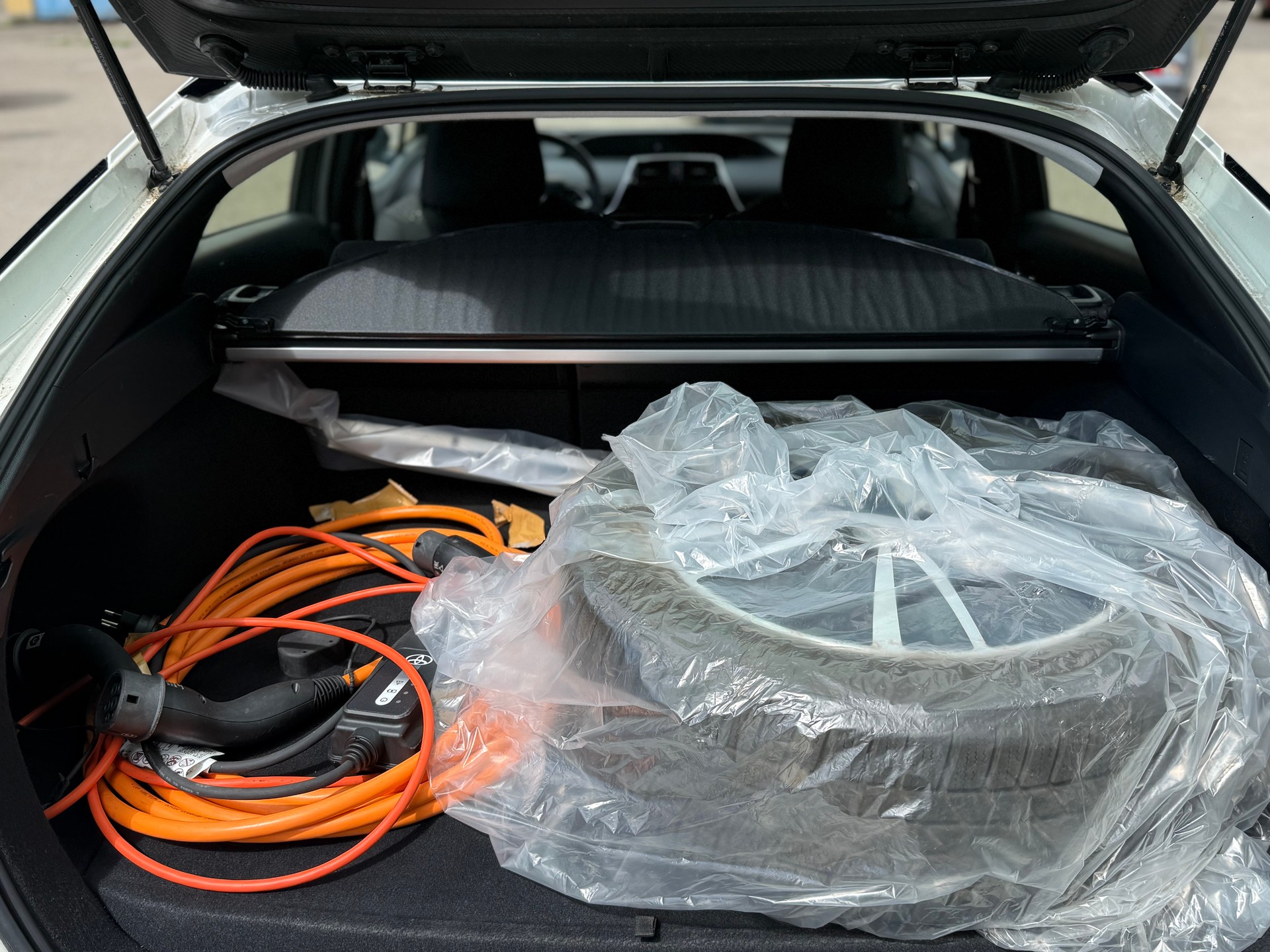 TOYOTA Prius 1.8 VVT-i Plug-in Hybrid Premium-image-13