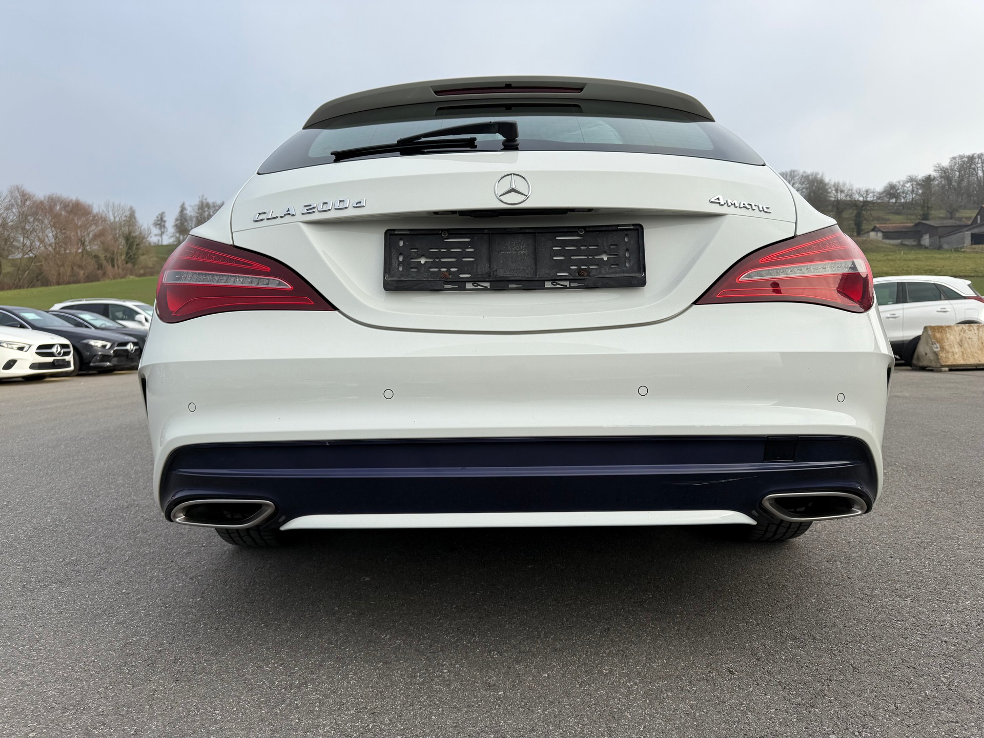 MERCEDES-BENZ CLA Shooting Brake 200 d AMG Line 4Matic 7G-DCT-image-9