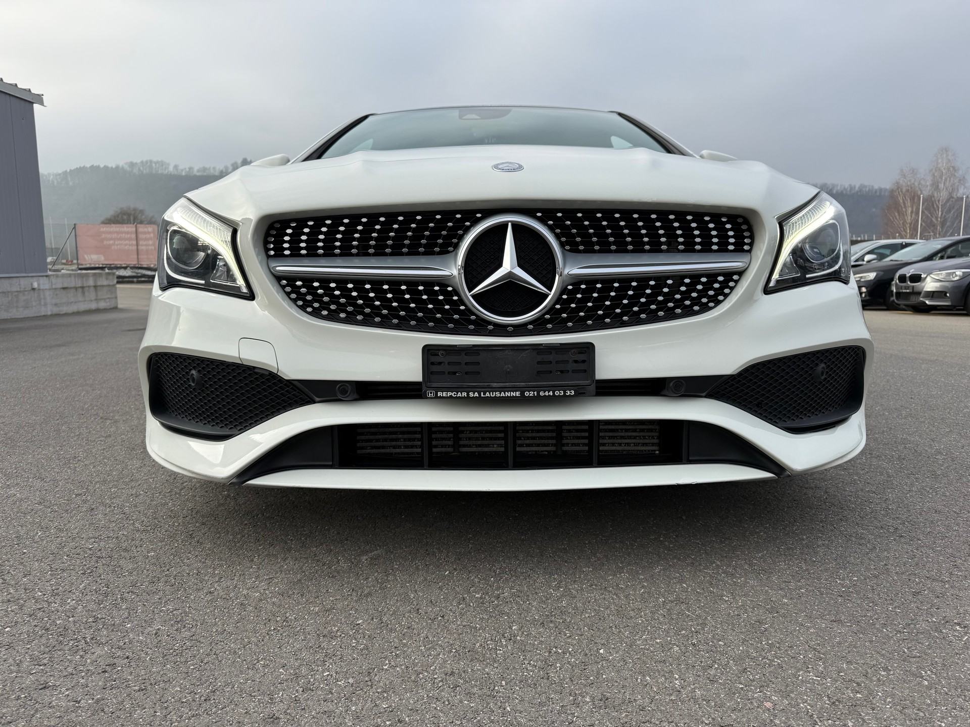 MERCEDES-BENZ CLA Shooting Brake 200 d AMG Line 4Matic 7G-DCT-image-0