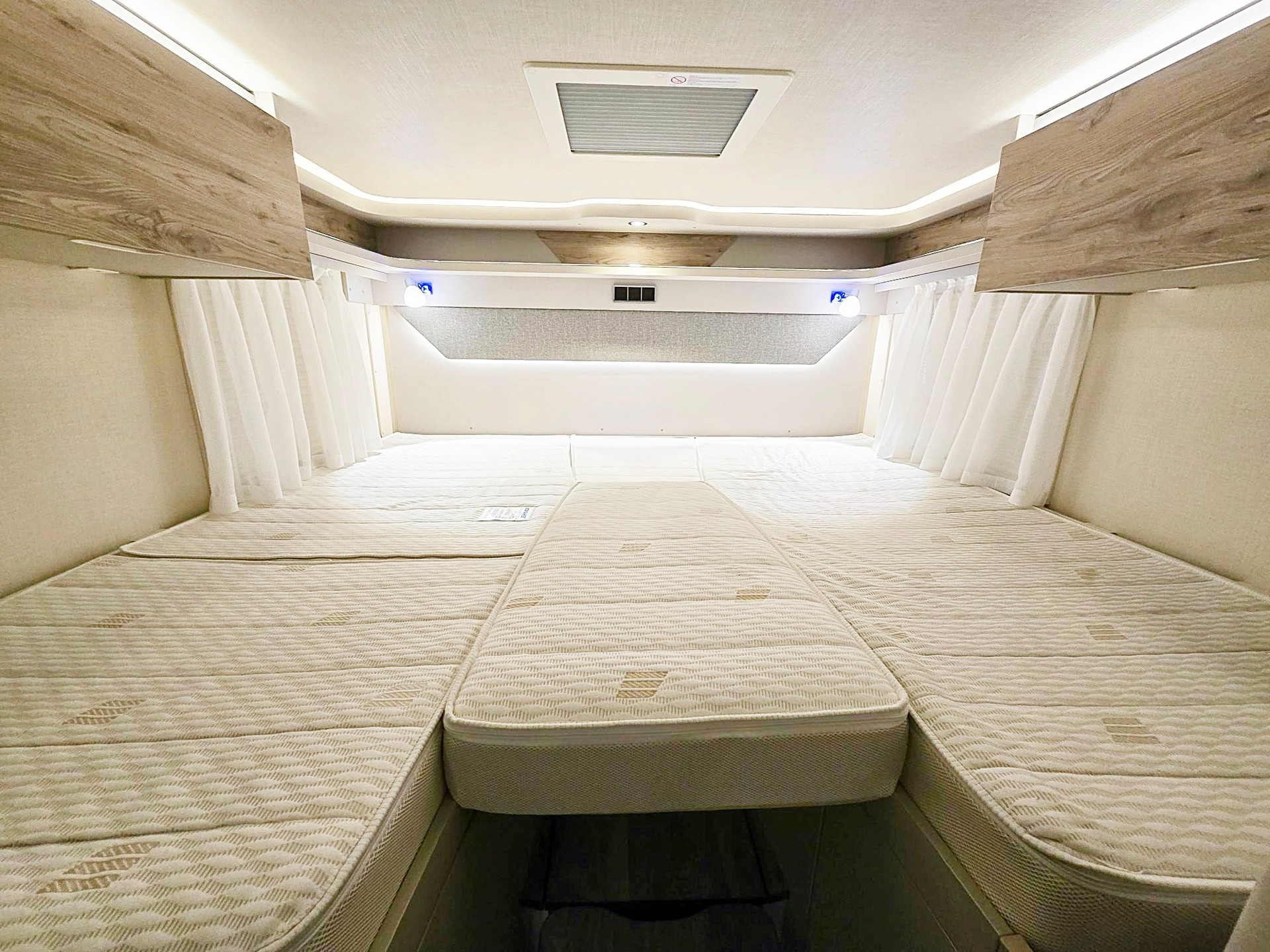 HYMER EXIS-T EX 580 PURE 2,2 HDI DIESEL CITROEN-image-10