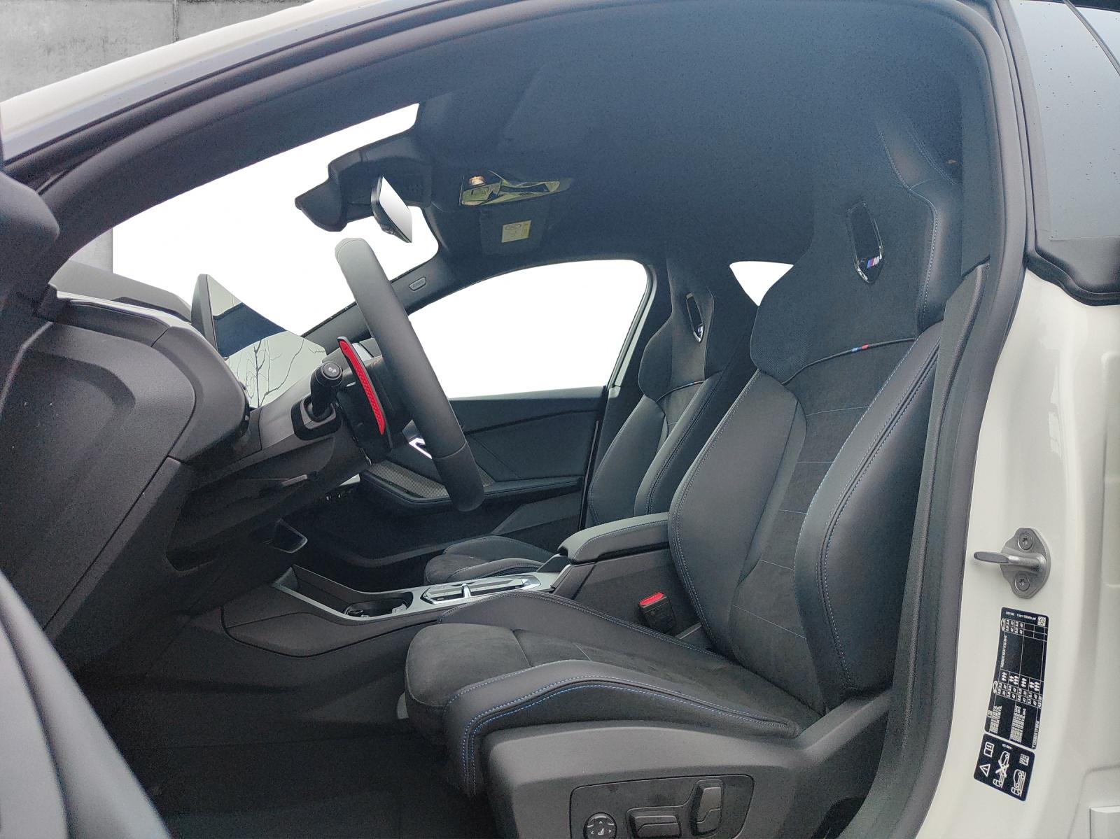 BMW M235i xDrive Gran Coupé-image-6