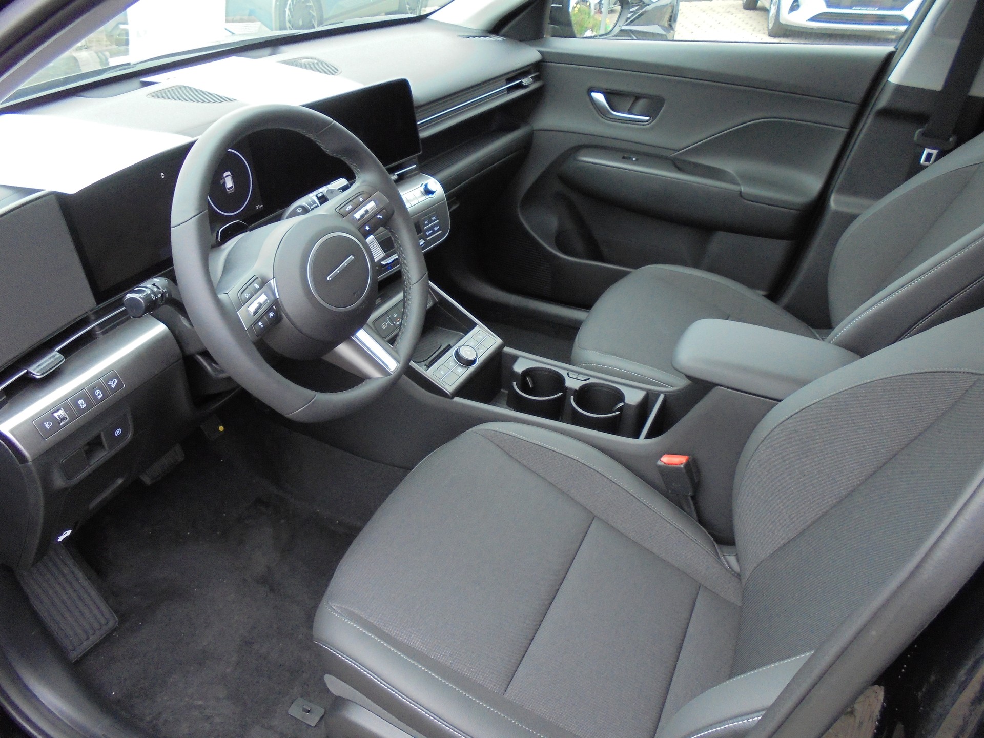 HYUNDAI Kona 1.6 T-GDi Amplia 4WD DCT-image-11