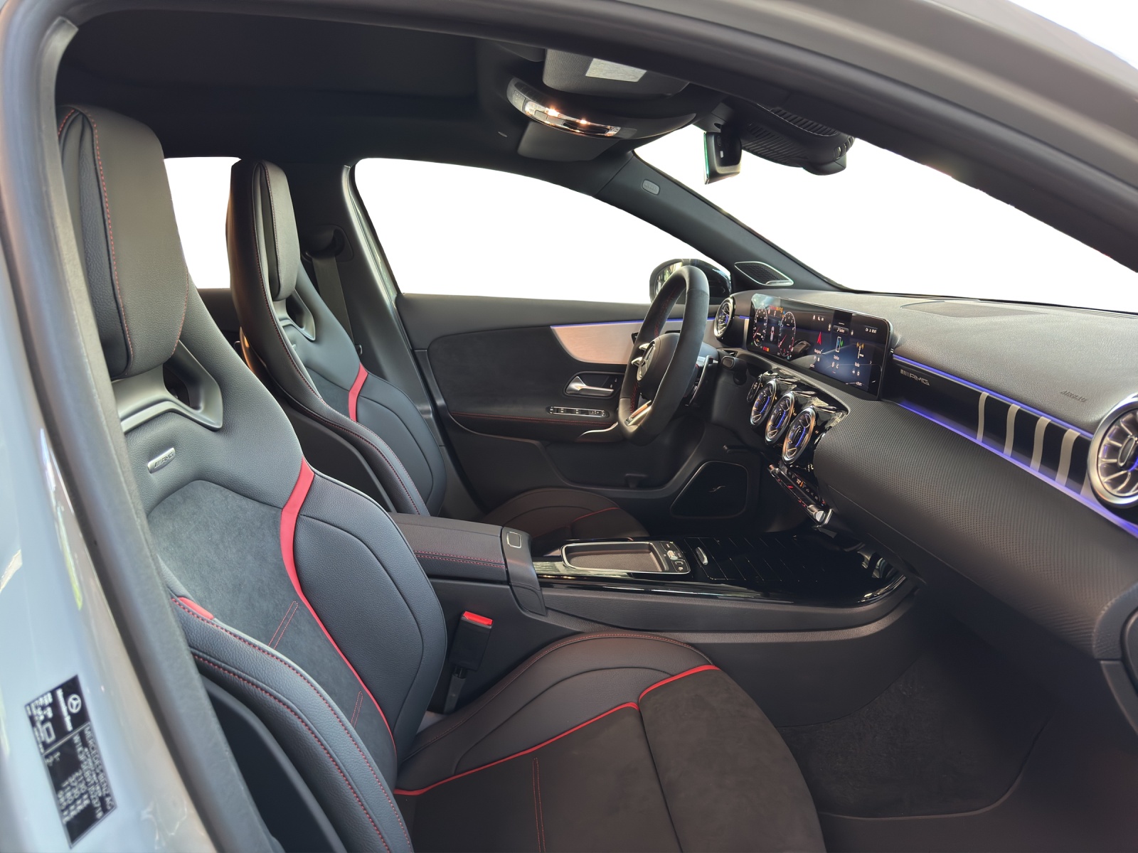 MERCEDES-BENZ A AMG 45 S 4Matic 8G-DCT-image-18