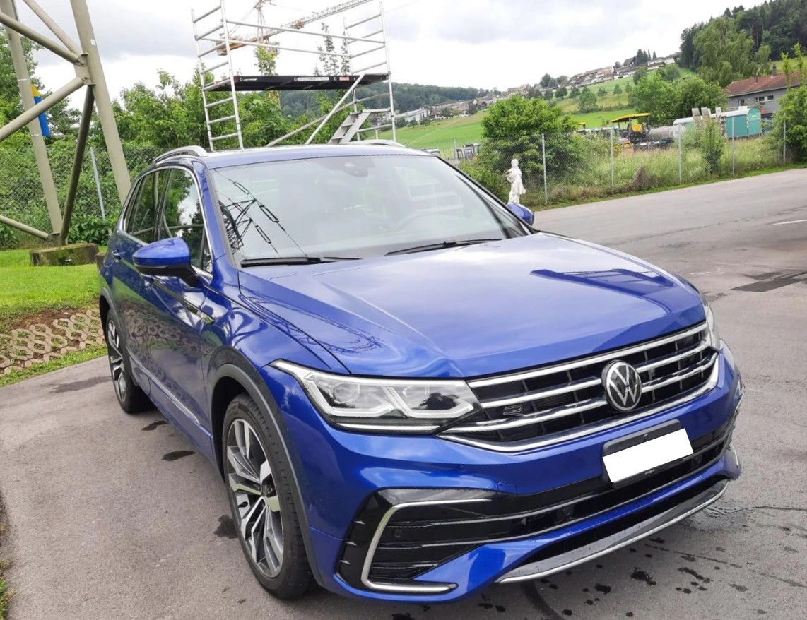 VW Tiguan 2.0 TDI SCR R-Line 4Motion DSG-image-2