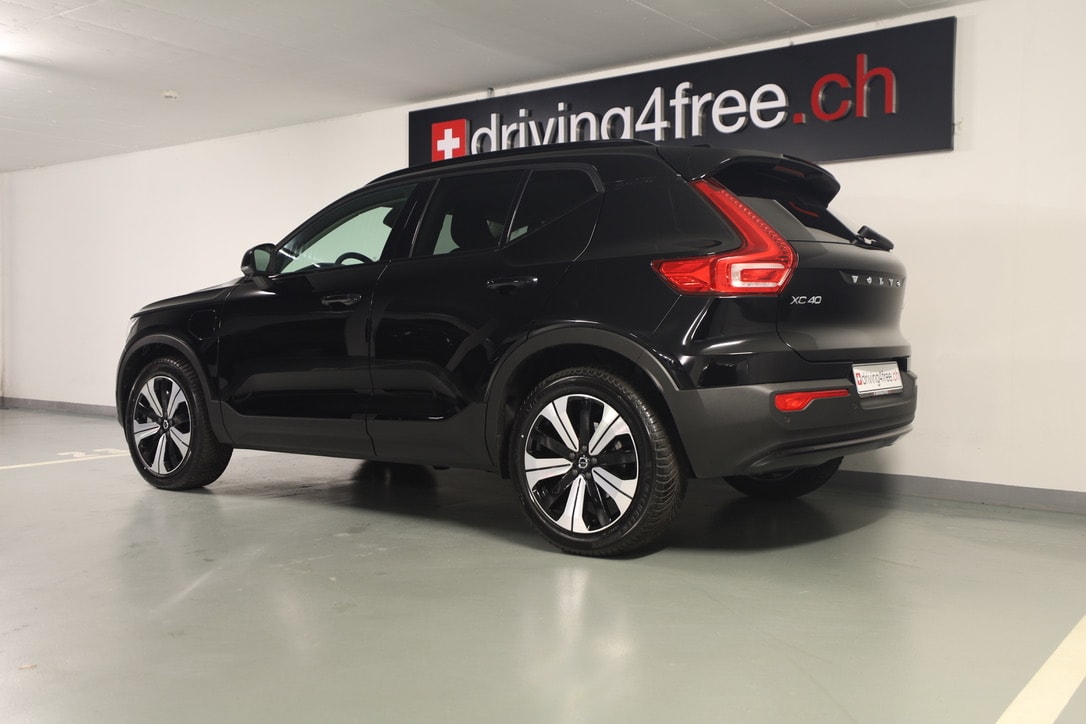 VOLVO XC40 T5 PHEV Plus Dark DCT-showroom-element-2
