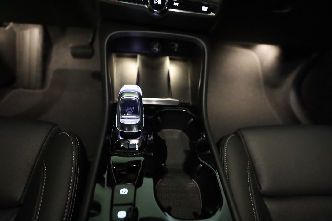 VOLVO XC40 T5 PHEV Plus Dark DCT-image-20