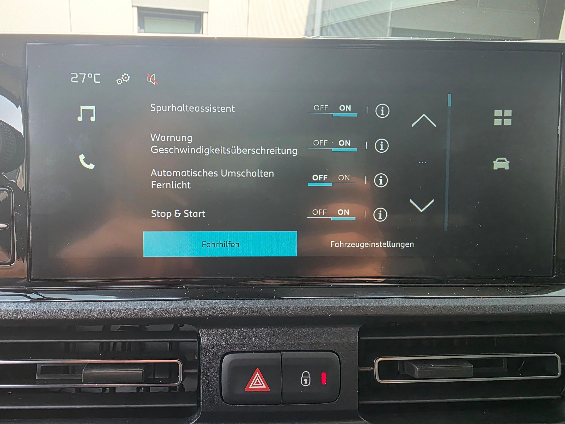 CITROEN Berlingo Van 1.2 Pure Tech 110 s/s Swiss Edition-image-12