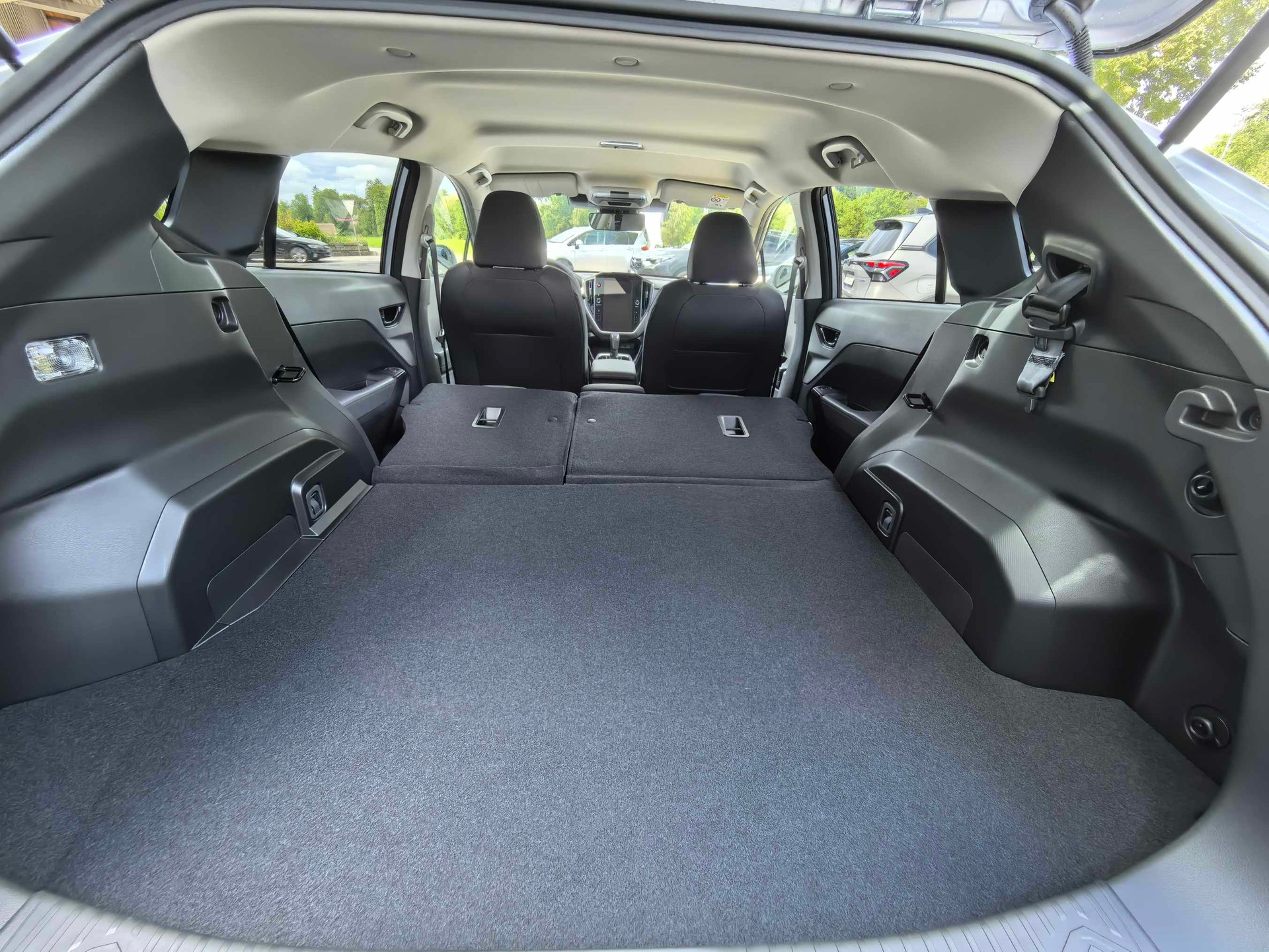 SUBARU Crosstrek 2.0 e-Boxer Passion AWD Lineartronic-image-9