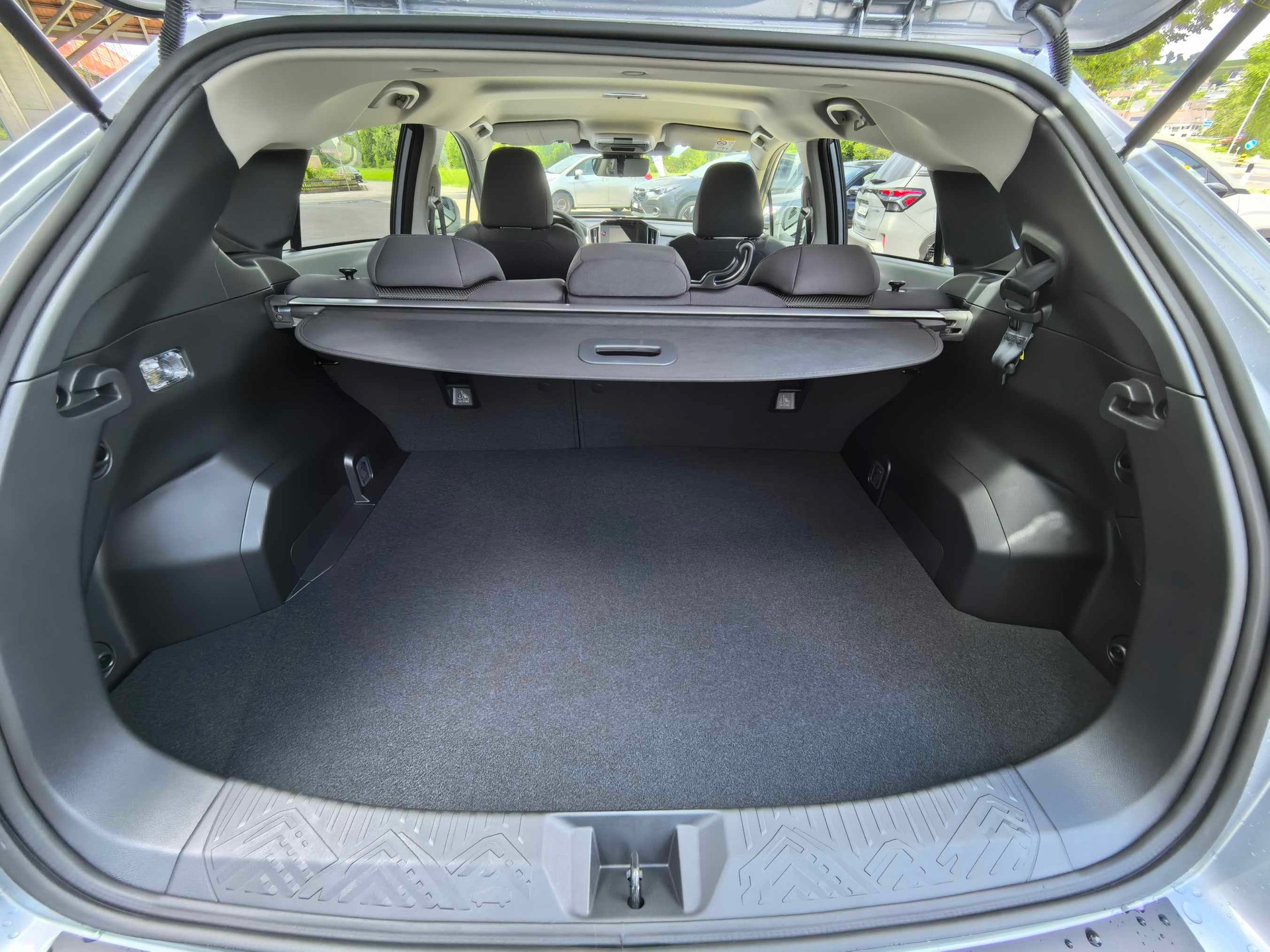 SUBARU Crosstrek 2.0 e-Boxer Passion AWD Lineartronic-image-8
