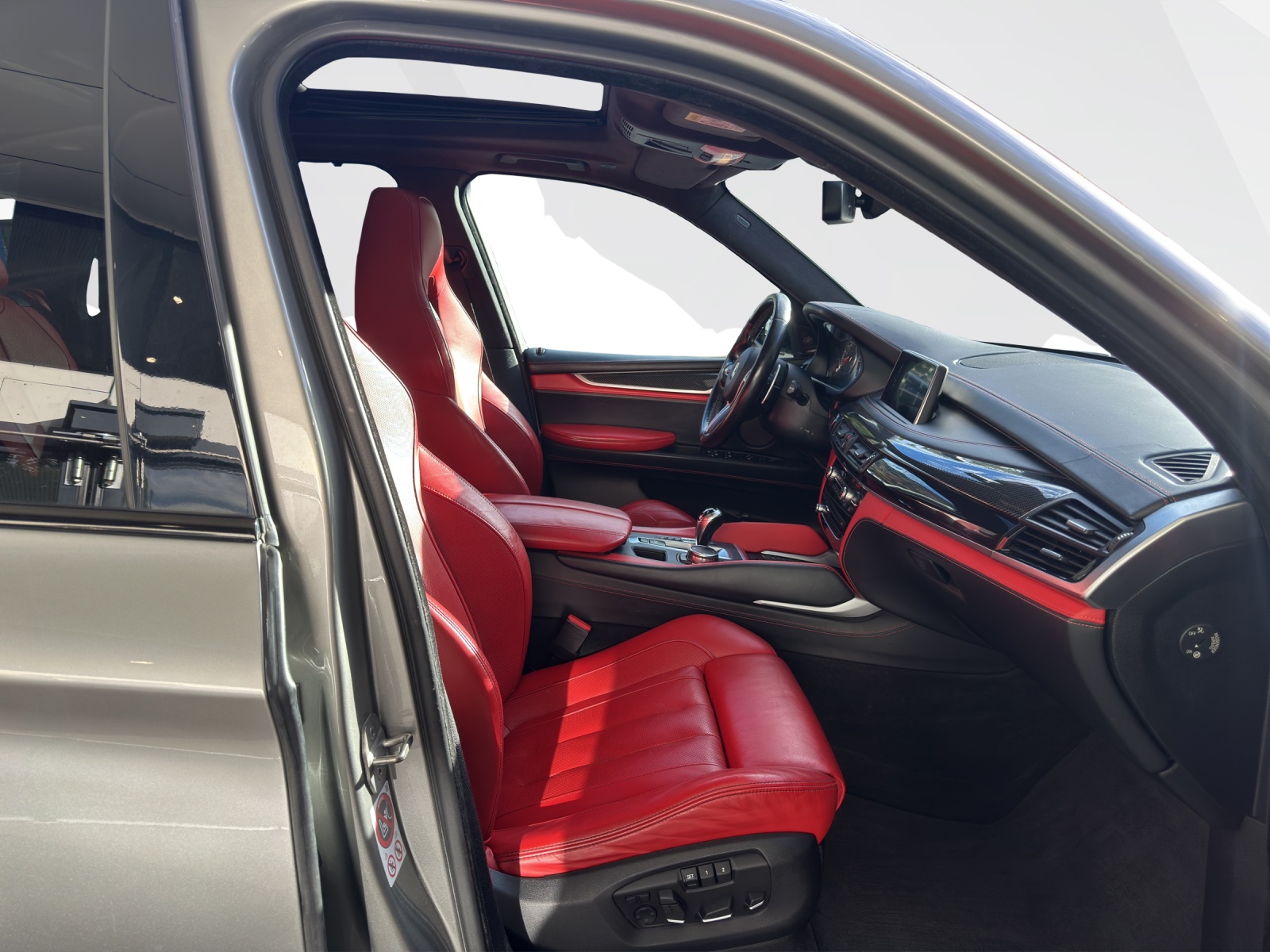 BMW X5 M-image-12