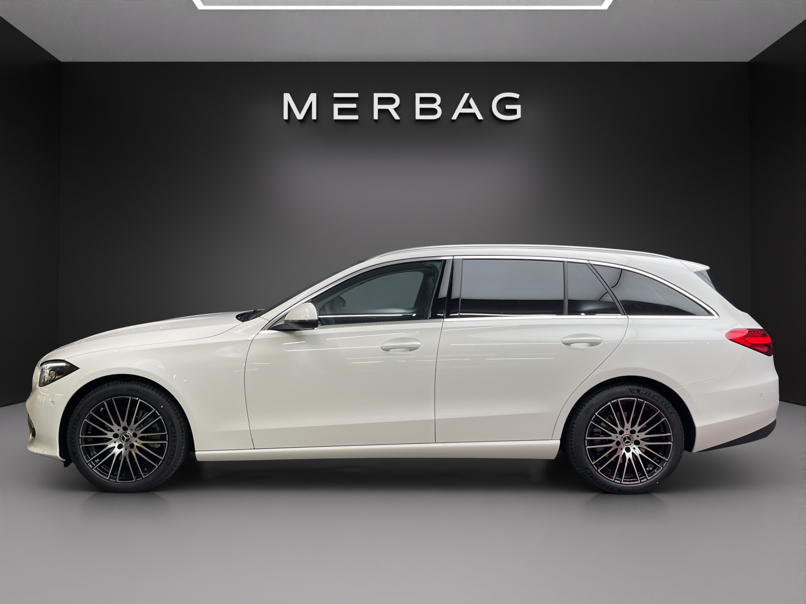 MERCEDES-BENZ C 220 d T 4 M Swiss Star-image-2