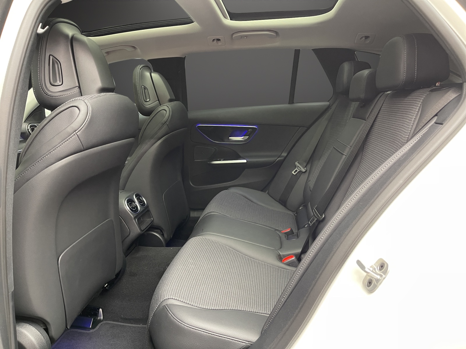 MERCEDES-BENZ C 220 d T 4 M Swiss Star-image-9