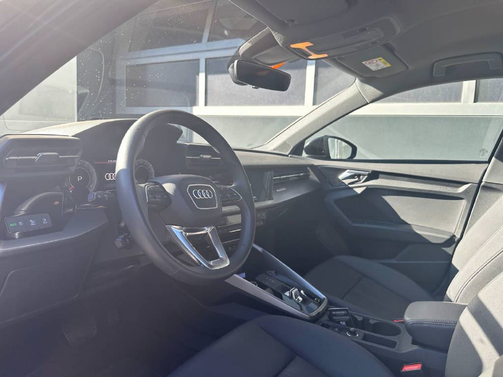 AUDI A3 Sportback 2.0 40 TFSI S Line quattro S-Tronic-image-6
