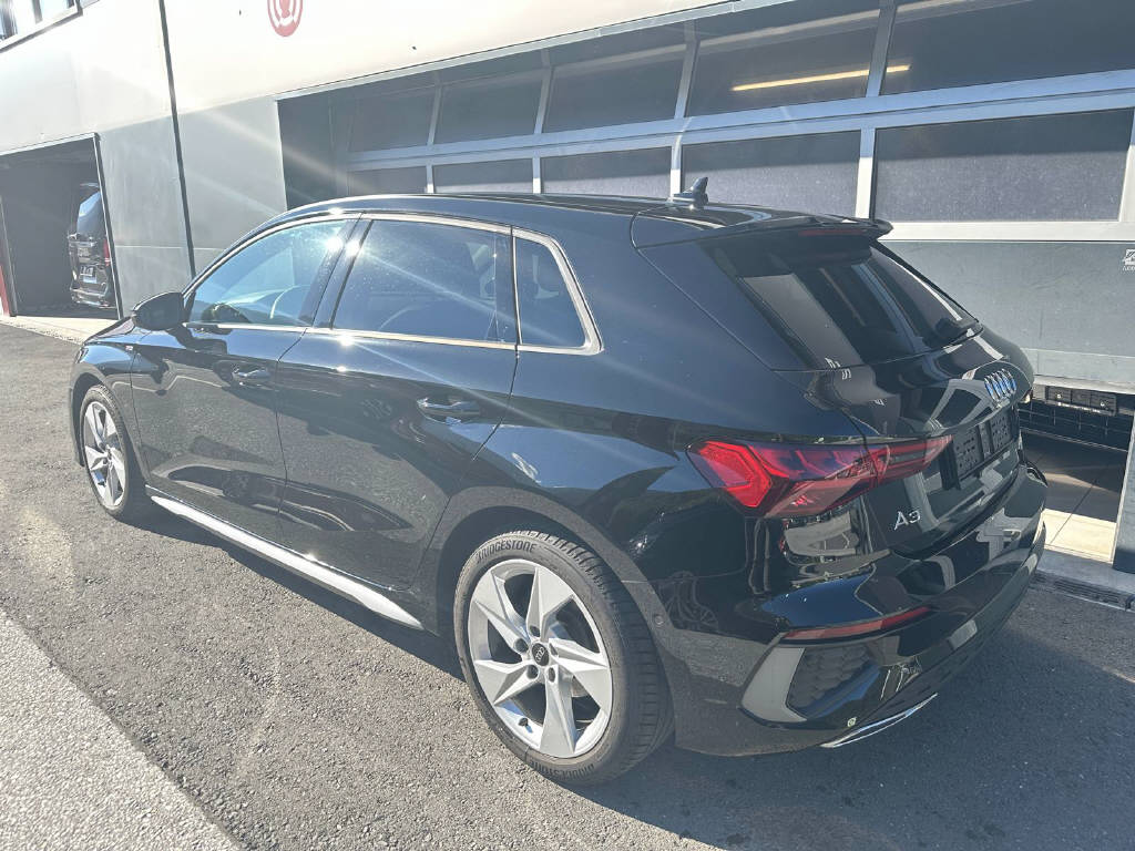 AUDI A3 Sportback 2.0 40 TFSI S Line quattro S-Tronic-image-3